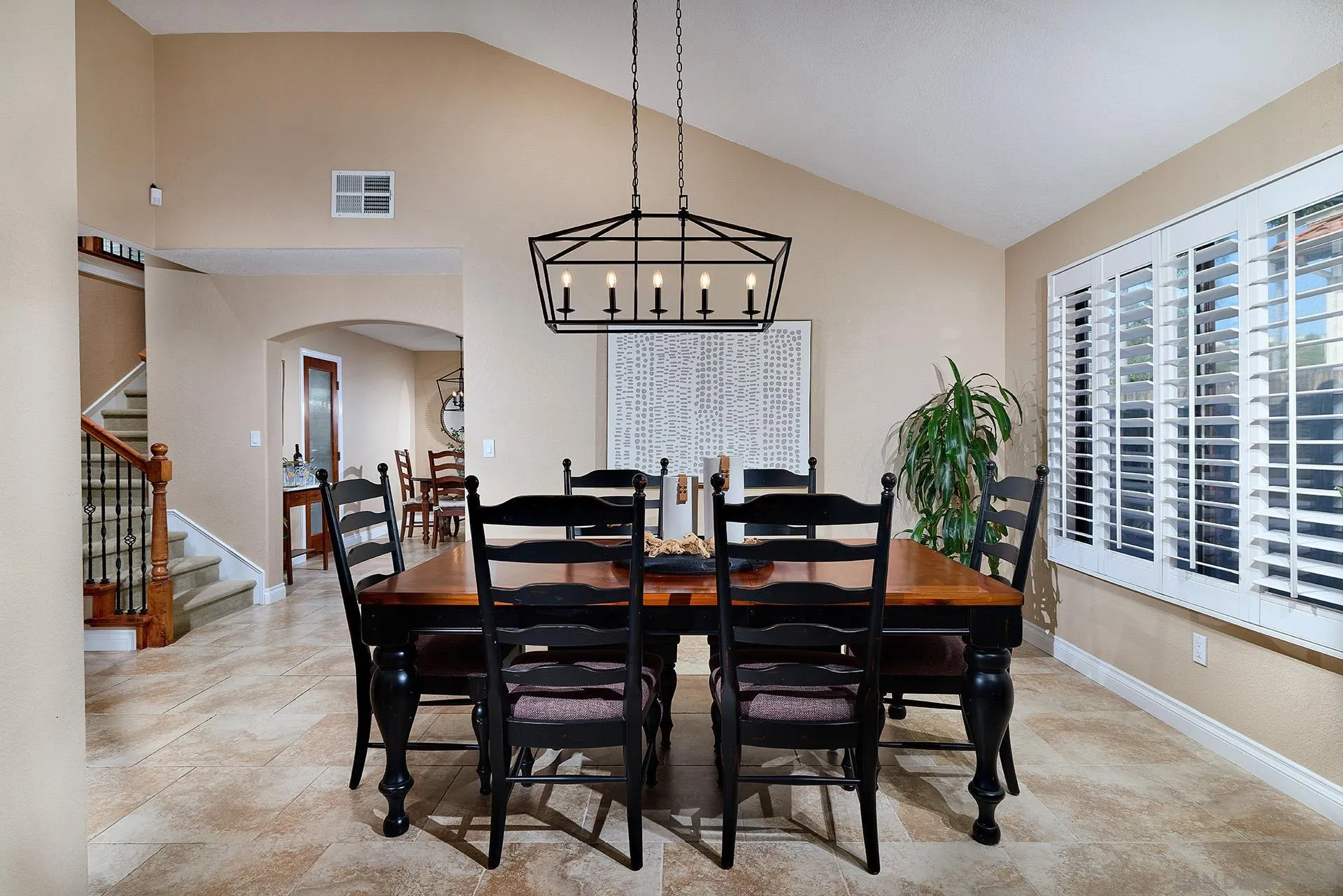 https://cdn.realtyfeed.com/cdn/127/260011937/d94b9bd5ee5f3dabdfddb82ff9e2a18a.webp