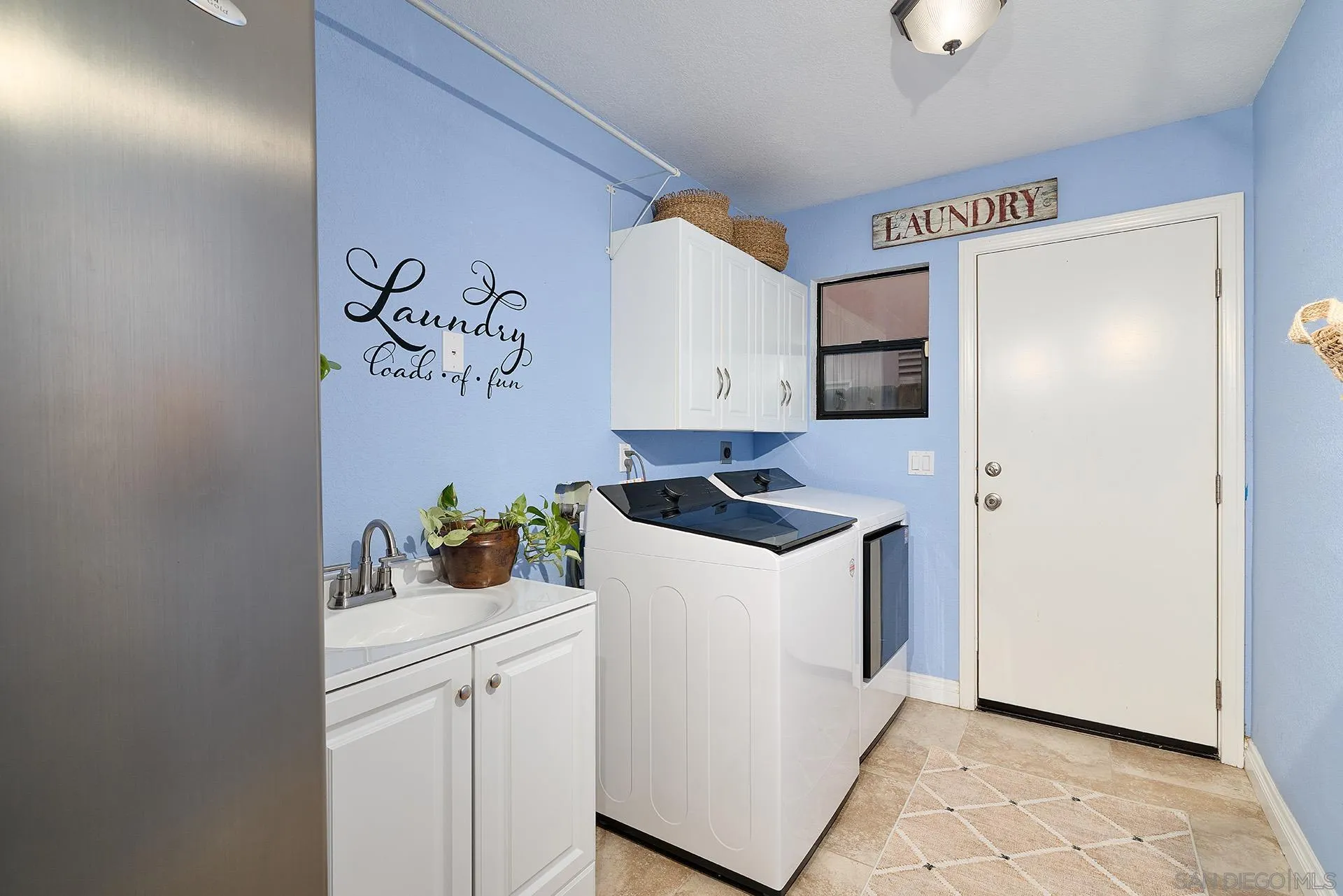 https://cdn.realtyfeed.com/cdn/127/260011937/e4f3f1c7a586c1476e6ff32d57da9eba.webp