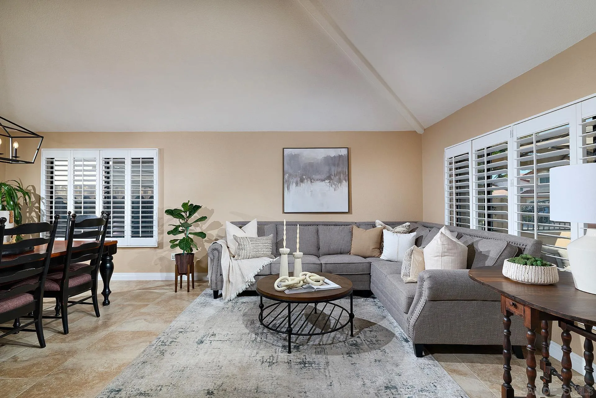 https://cdn.realtyfeed.com/cdn/127/260011937/f21f5b6dca4af50a38b538e5531dbbf9.webp