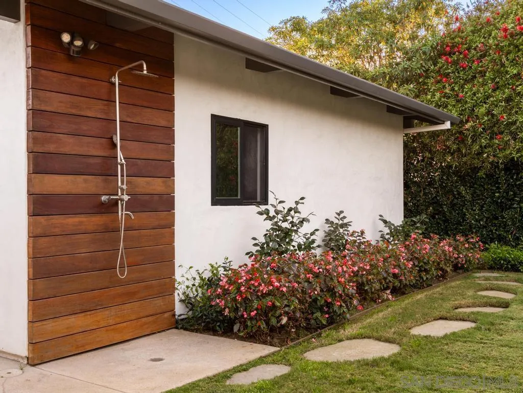 https://cdn.realtyfeed.com/cdn/127/260011938/5d165b95b3c57093adf8bae511b94555.webp
