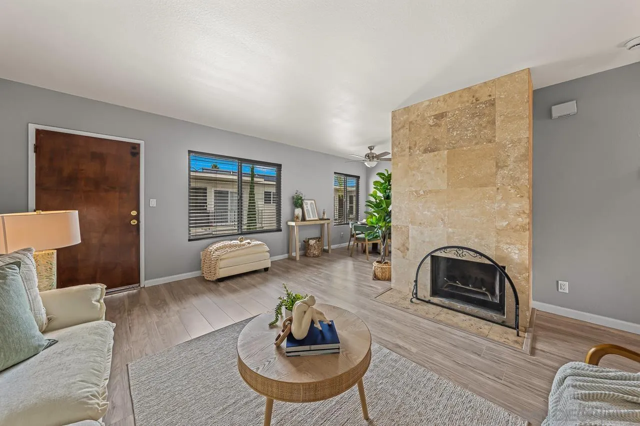 Photo #3: 260011941 Listing: Photo #3