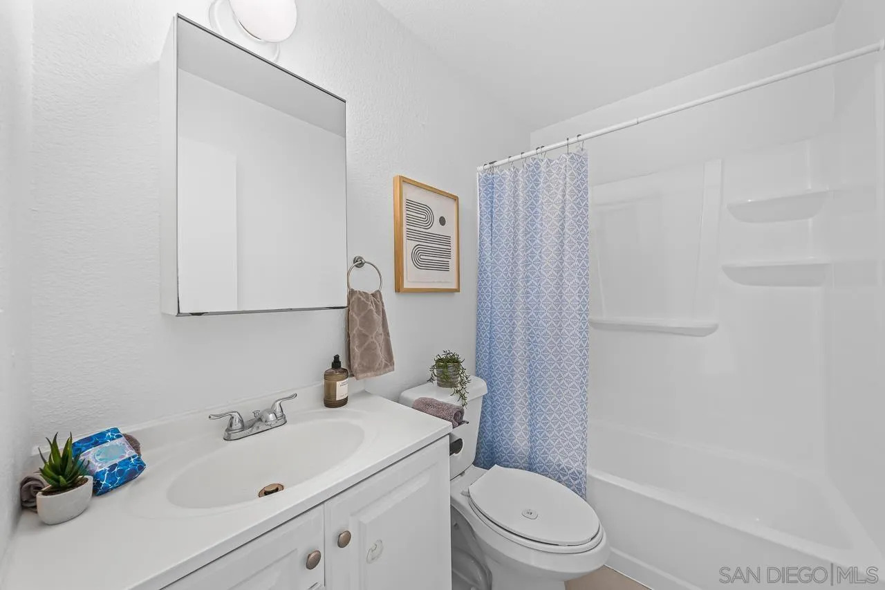 Photo #14: 260011941 Listing: Photo #14