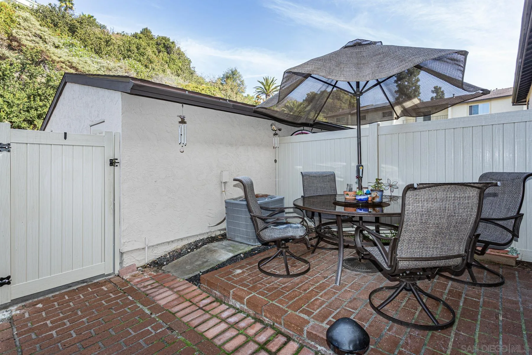 Photo #19: 260011948 Listing: Photo #19