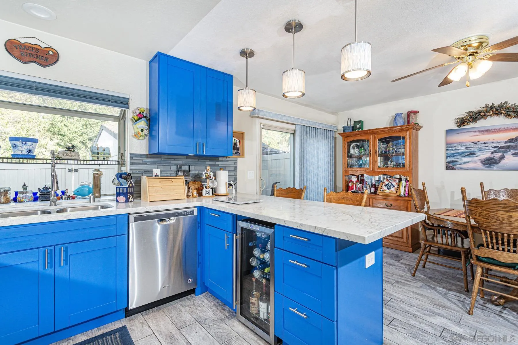 Photo #8: 260011948 Listing: Photo #8