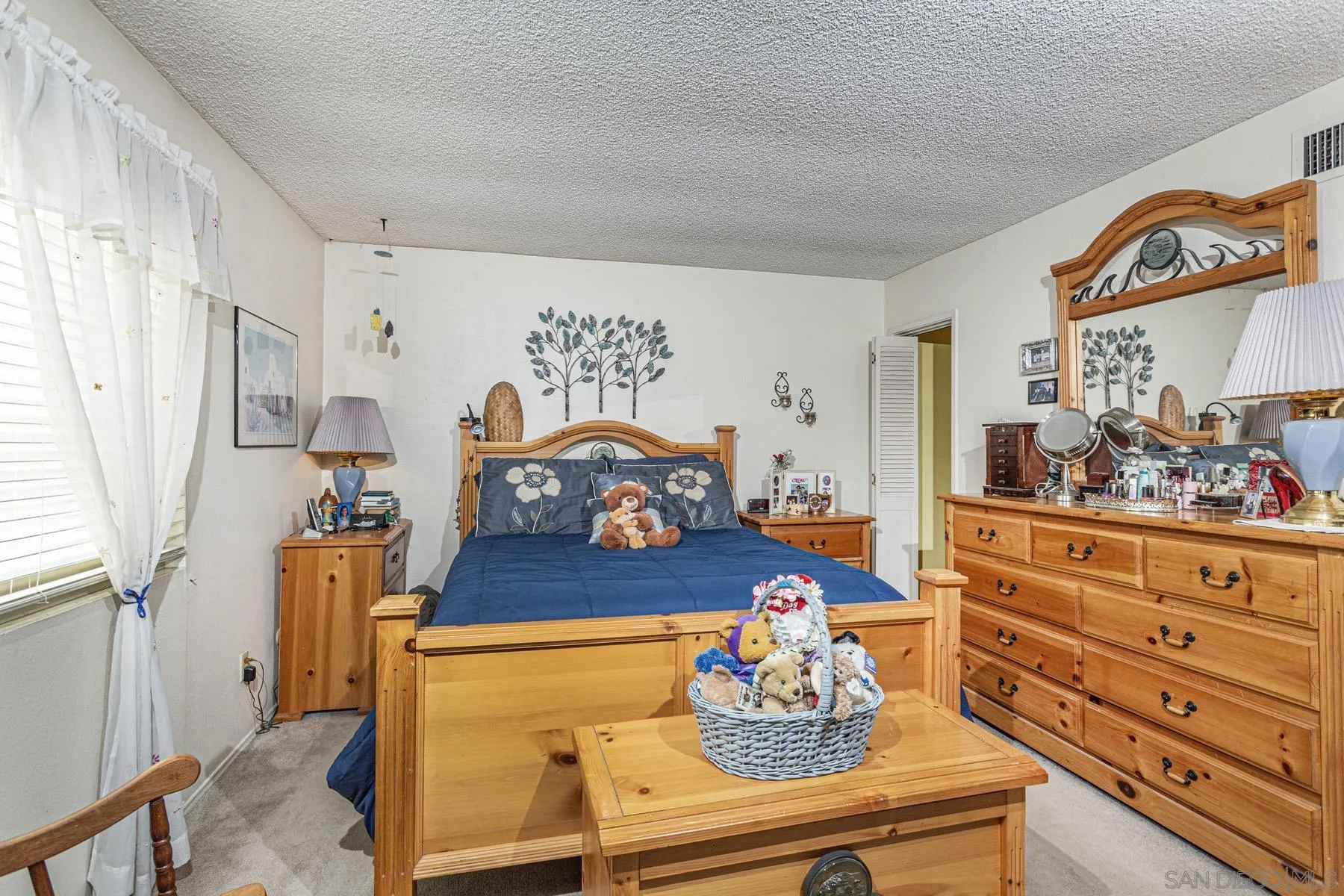 Photo #10: 260011948 Listing: Photo #10