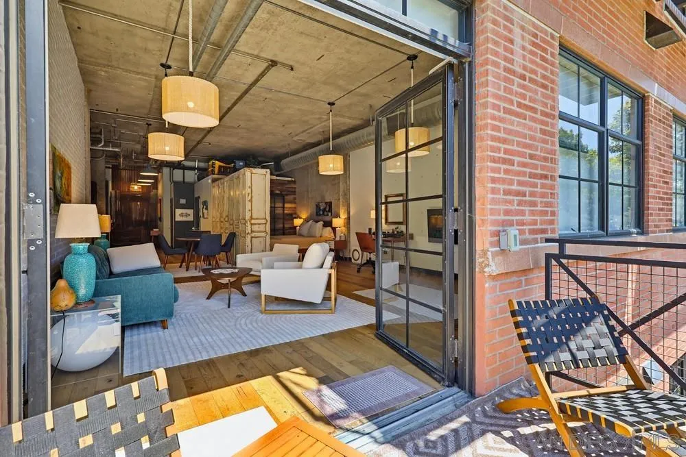 https://cdn.realtyfeed.com/cdn/127/260011952/37b1b8602fc13a77ca9bf0fa6dc0333d.webp
