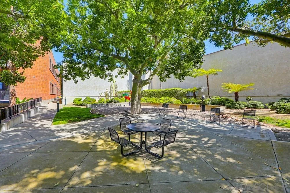 https://cdn.realtyfeed.com/cdn/127/260011952/8b70575c06d5d7a42126db281f44f072.webp