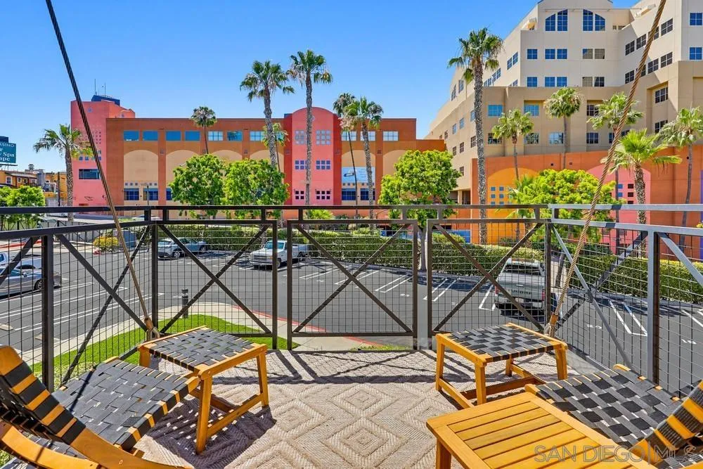 https://cdn.realtyfeed.com/cdn/127/260011952/8cd5888bd1517cf021de5731ead8f505.webp