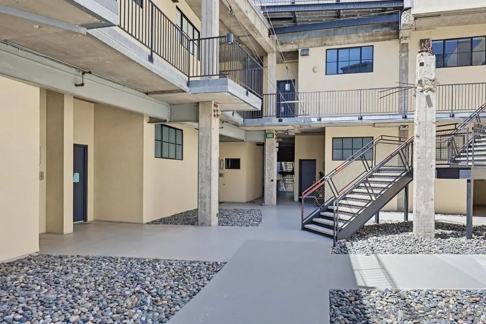 https://cdn.realtyfeed.com/cdn/127/260011952/c5515431296c452f3d3ab9381b950da2.webp