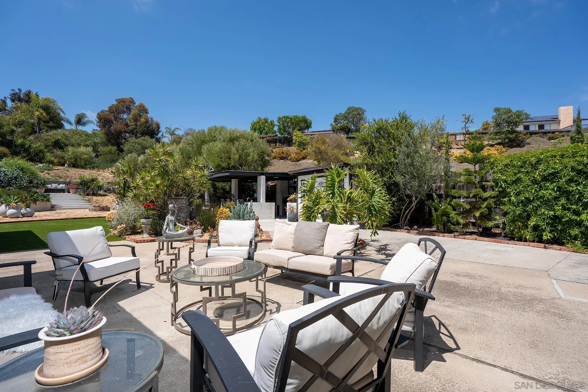 https://cdn.realtyfeed.com/cdn/127/260011953/b2d7d93f2ac47691c41ad69b272e8c7e.webp