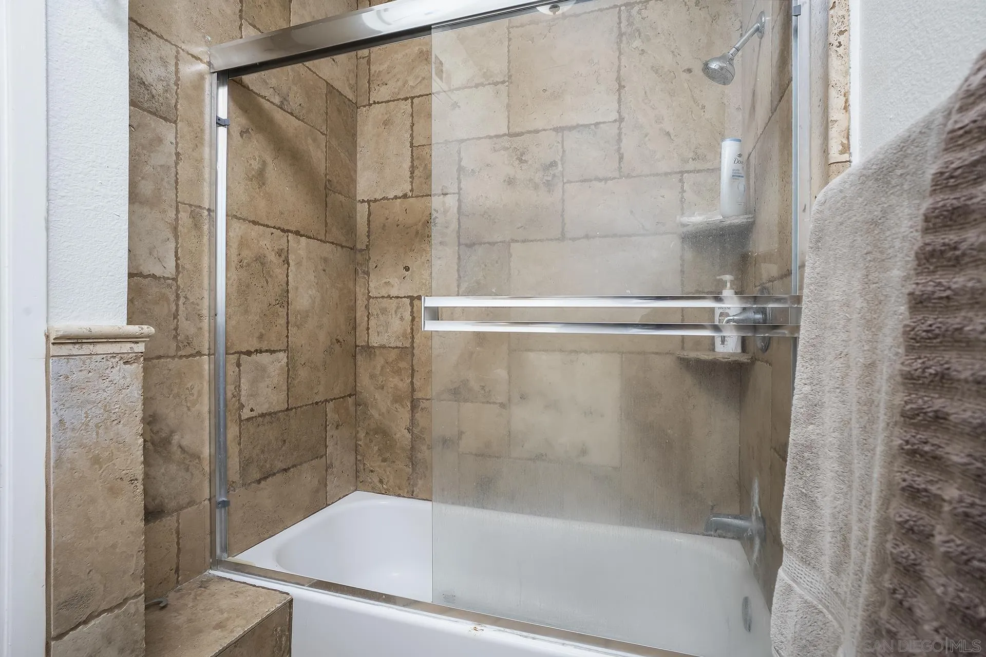 https://cdn.realtyfeed.com/cdn/127/260011953/c80aa7abb67df82d44e7164102c85f58.webp