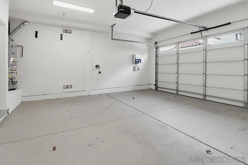 https://cdn.realtyfeed.com/cdn/127/260011955/41cf953dc51497da22ba4f0a2f36cd17.webp