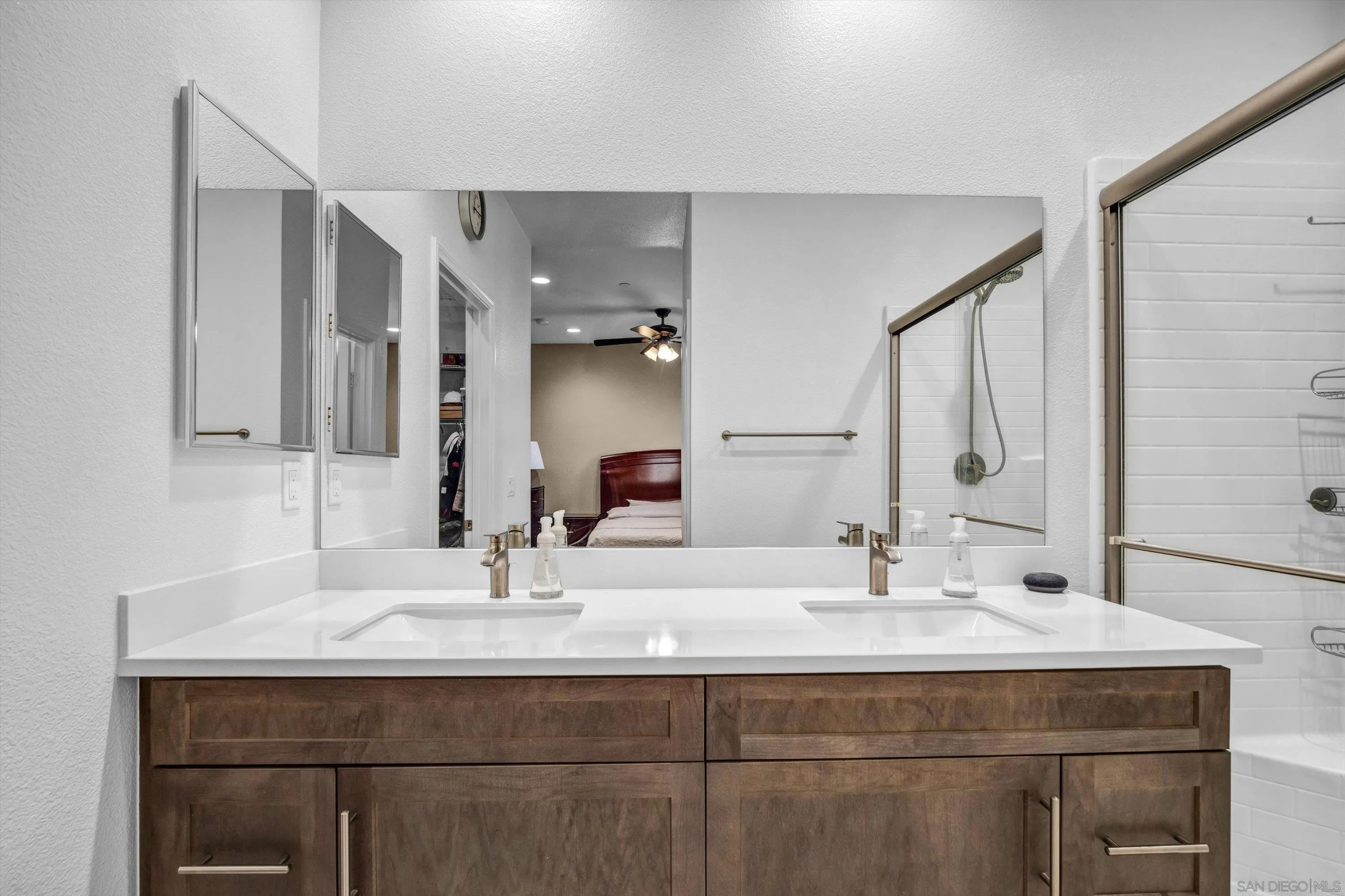 Photo #10: 260011961 Listing: Photo #10