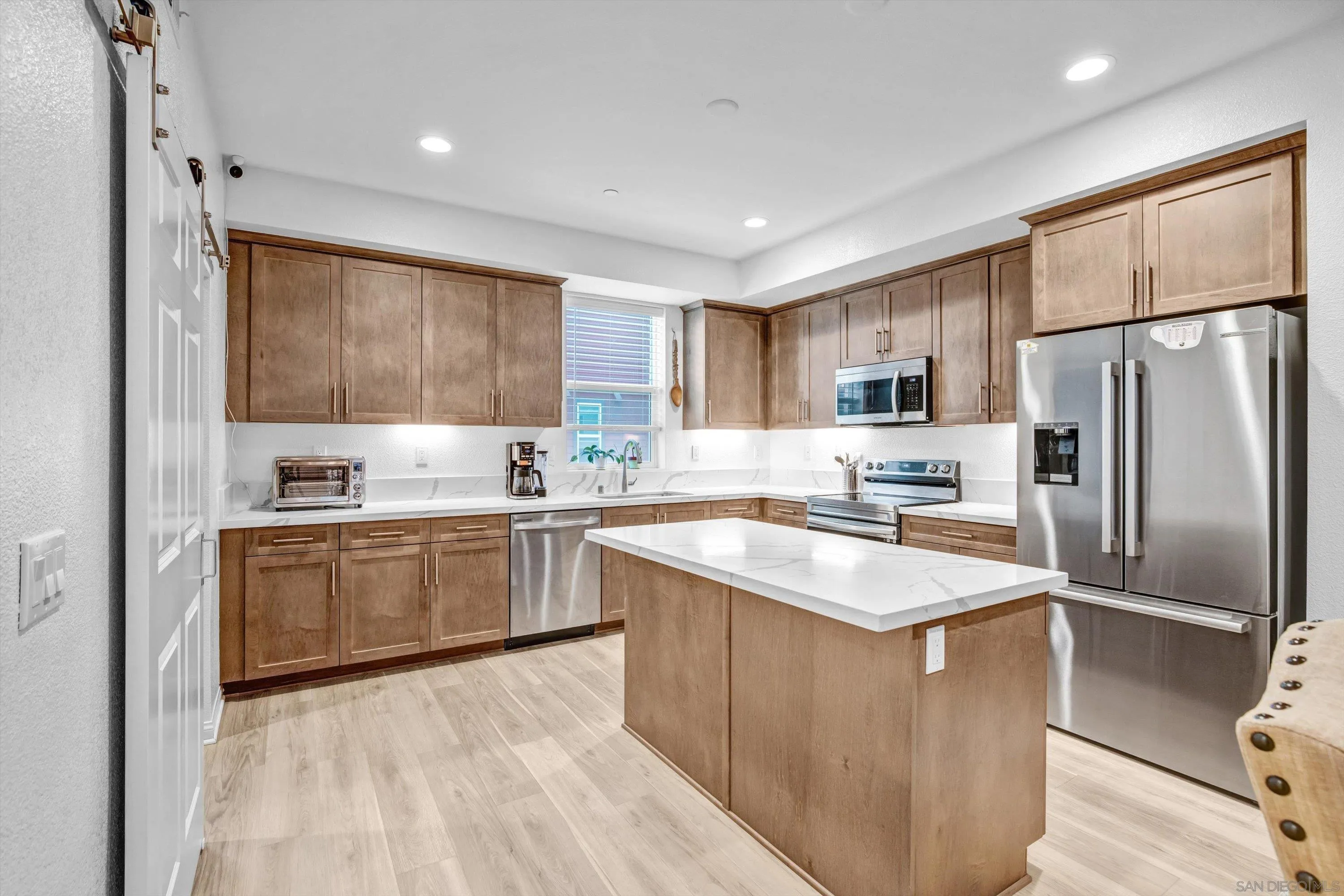 Photo #5: 260011961 Listing: Photo #5