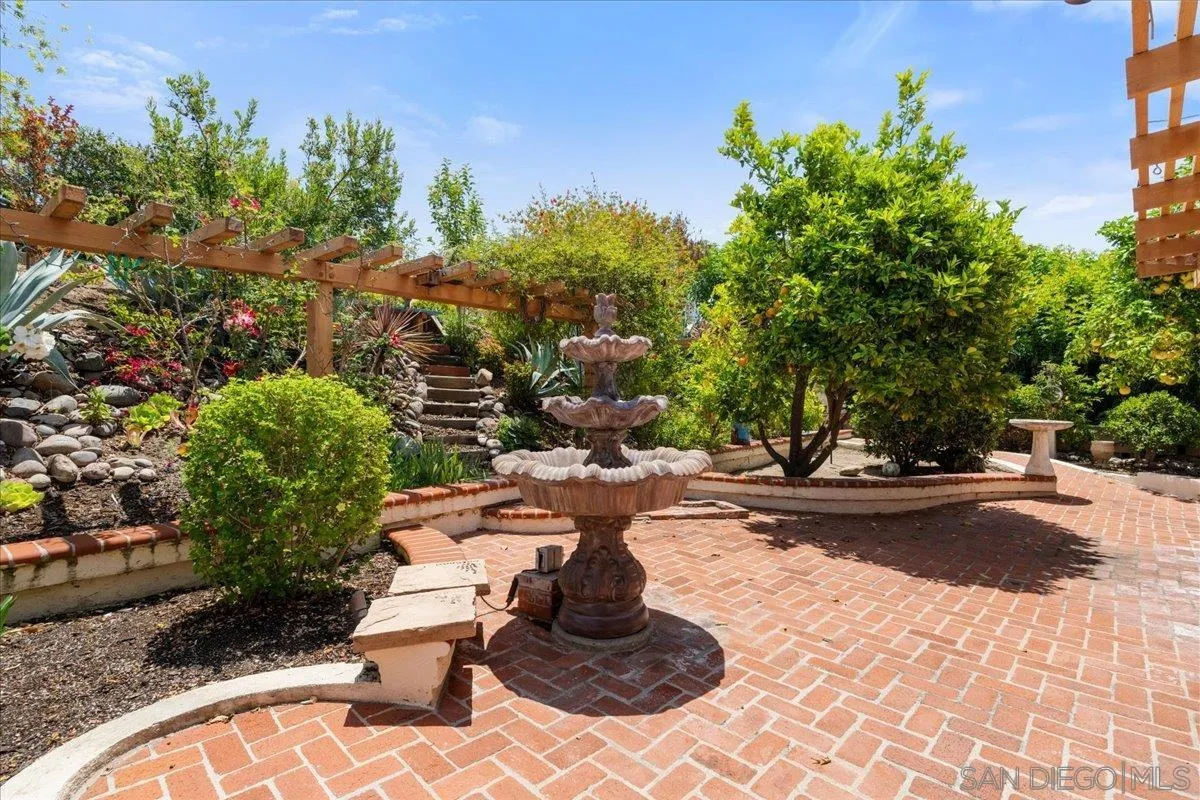 https://cdn.realtyfeed.com/cdn/127/260011963/4fd3f03f7da820d17765698ebd4bb6c3.webp