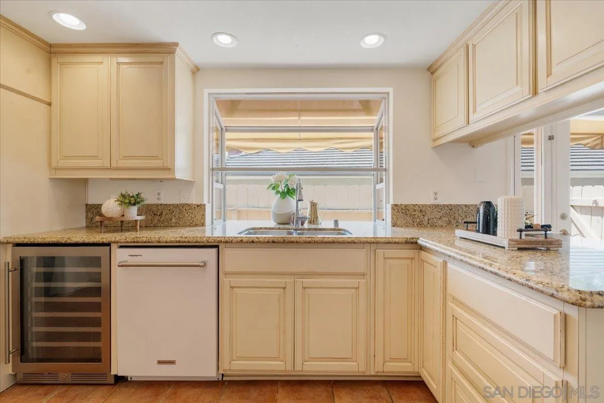 https://cdn.realtyfeed.com/cdn/127/260011963/57f10473d046a5410ab319de46ed0295.webp