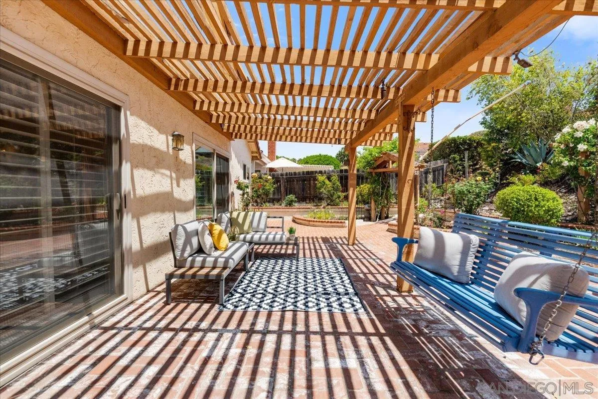 https://cdn.realtyfeed.com/cdn/127/260011963/a2b36d7258c32920c011784fe0e1821f.webp