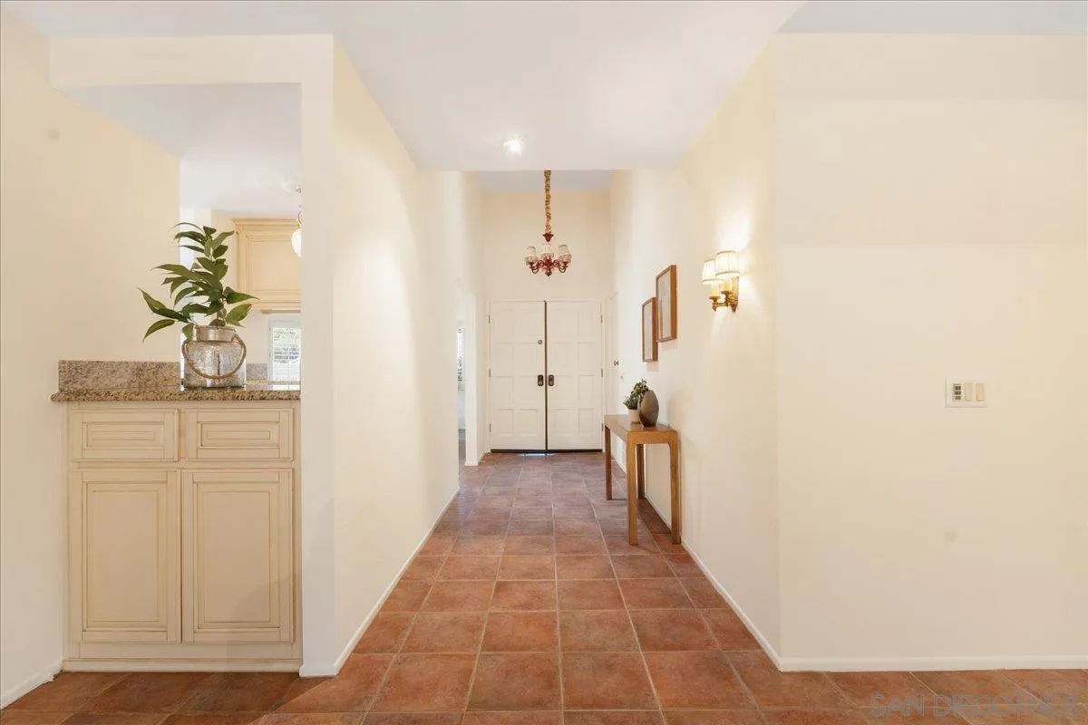 https://cdn.realtyfeed.com/cdn/127/260011963/c396763ff2d10b9922a8644540bc9f21.webp