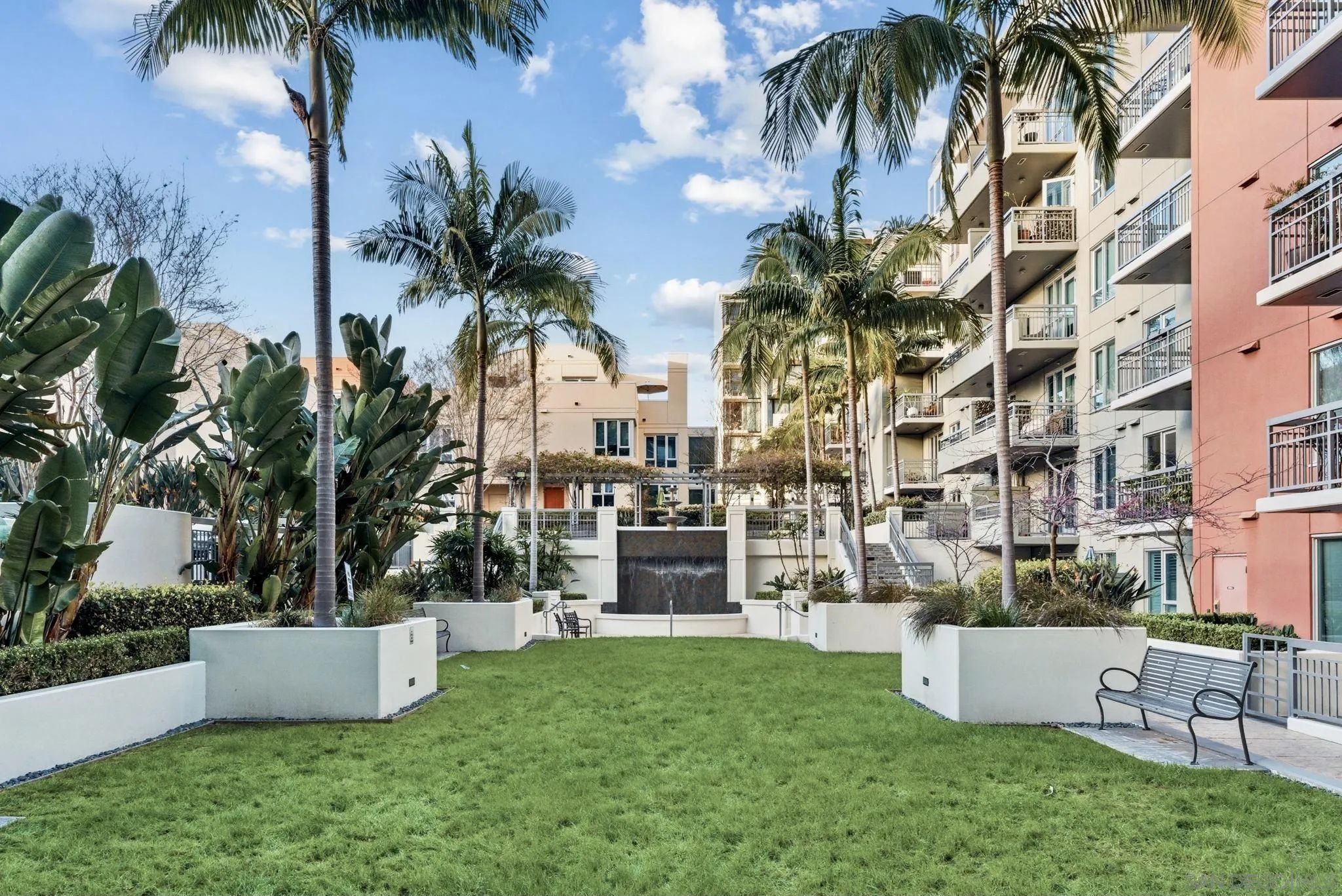 https://cdn.realtyfeed.com/cdn/127/260011966/1ad00c6d275ef3071fe1f4d4e63441a4.webp