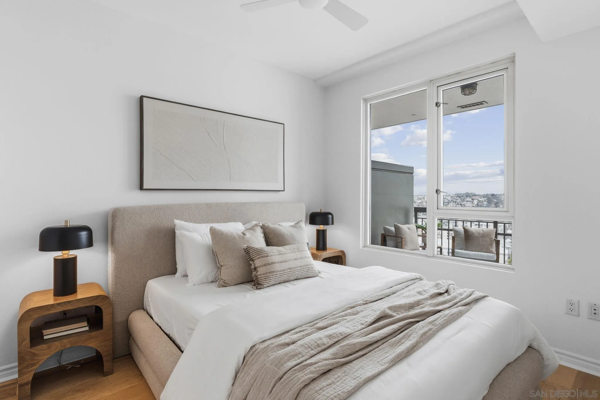 https://cdn.realtyfeed.com/cdn/127/260011966/23cd9f6ee8bcf79939db392813725997.webp