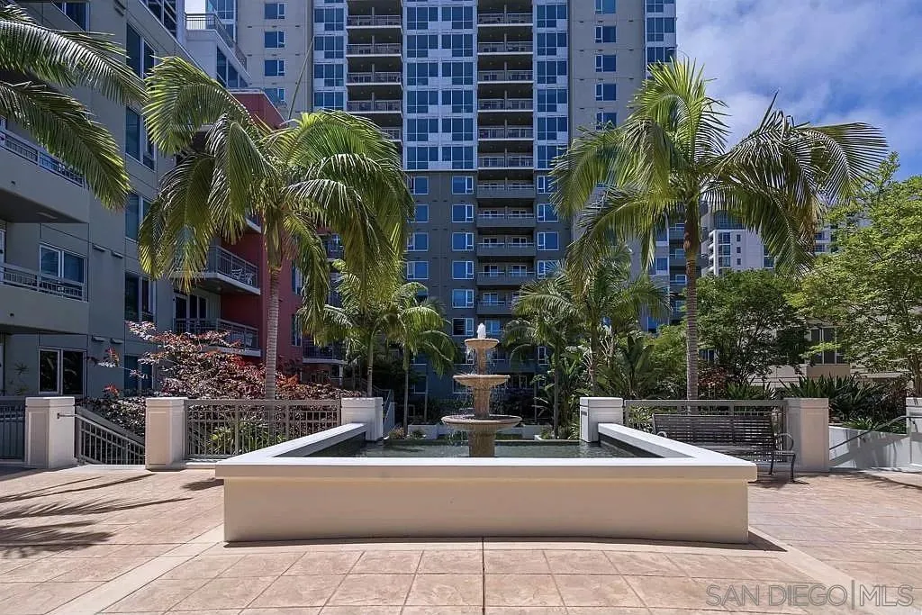 https://cdn.realtyfeed.com/cdn/127/260011966/8528c9834fb81136748ed4497bd360cd.webp