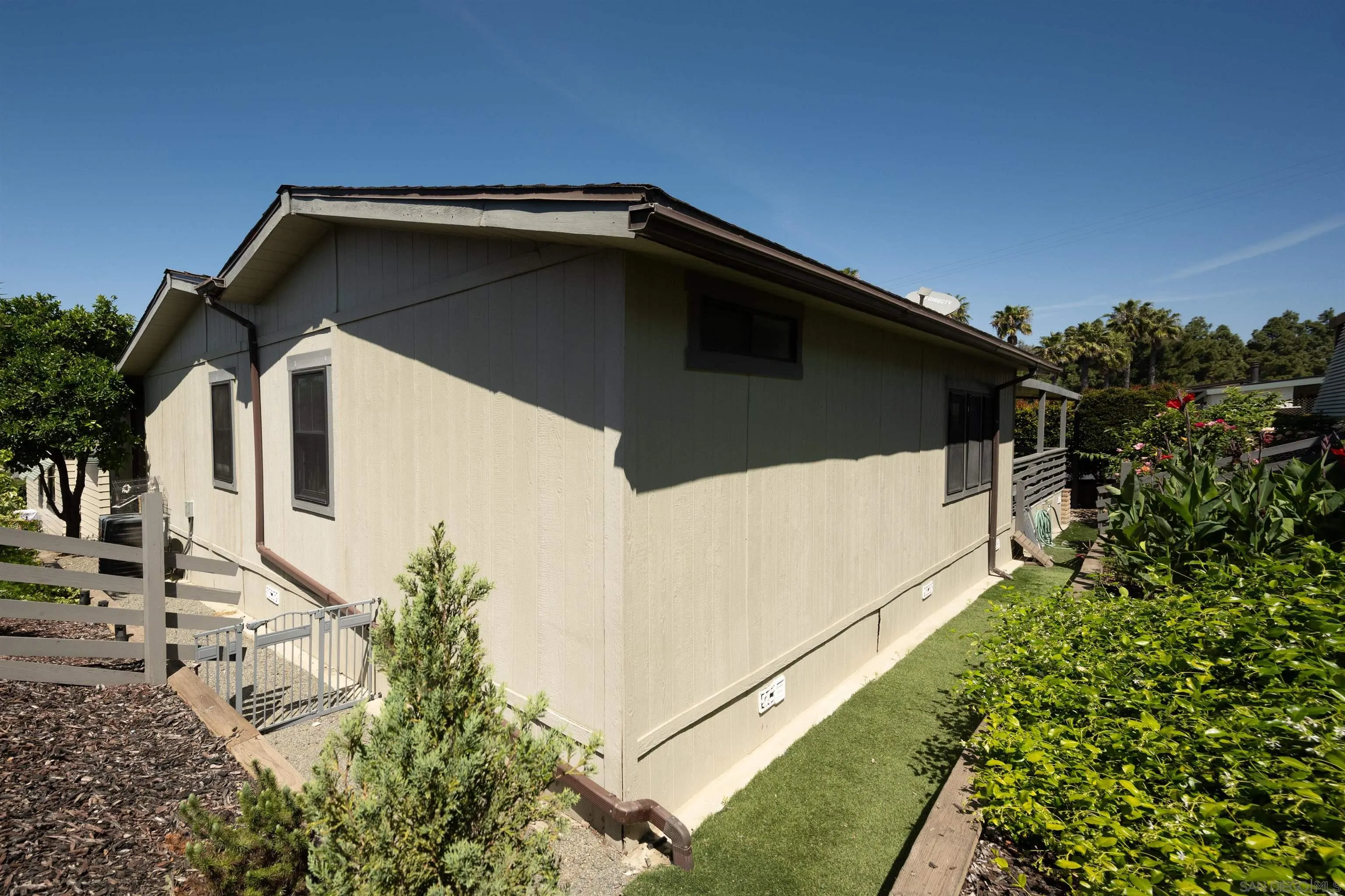 https://cdn.realtyfeed.com/cdn/127/260011968/076a14def2e48c189a0d6a0dbb74b3ae.webp