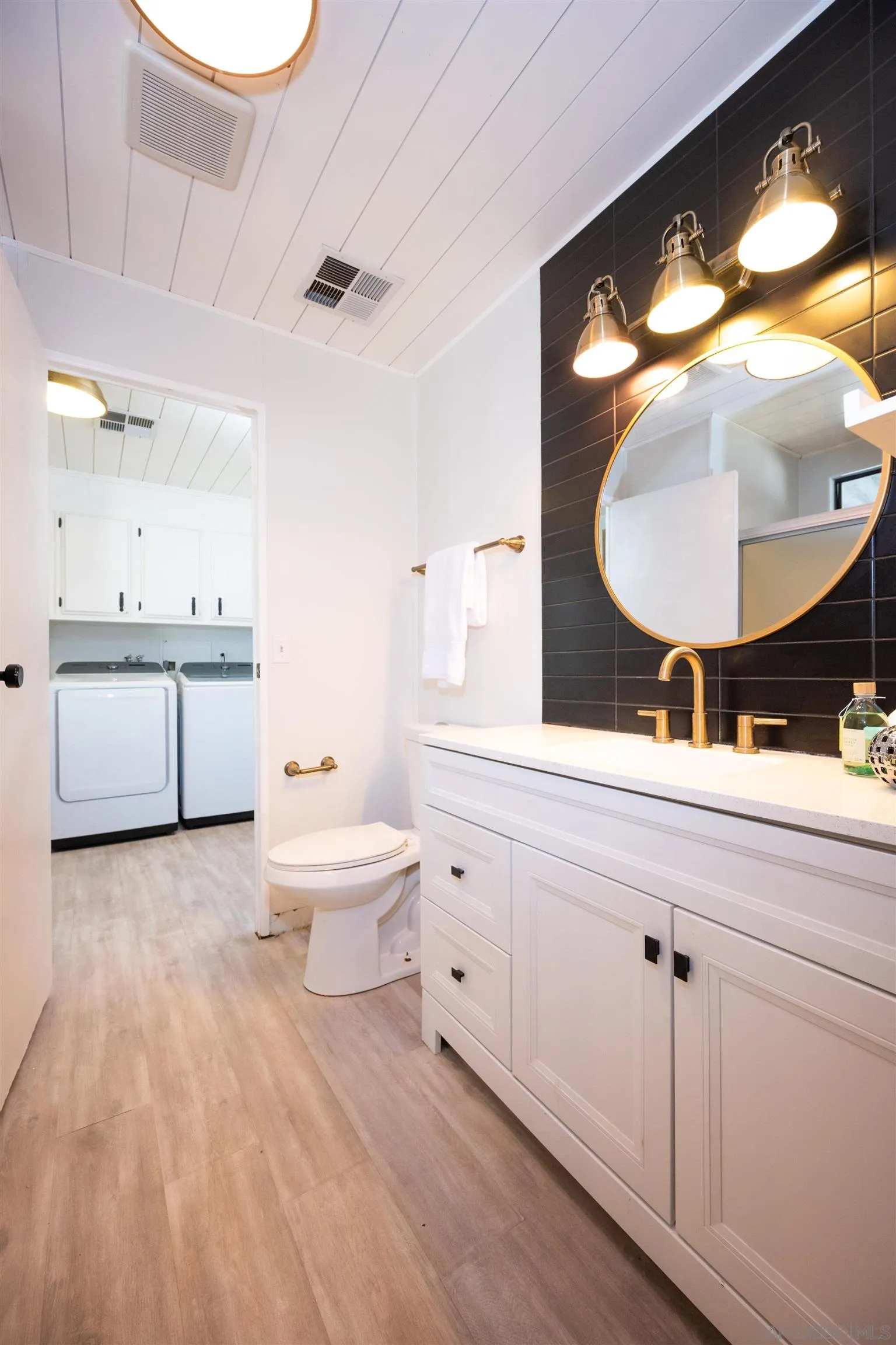 https://cdn.realtyfeed.com/cdn/127/260011968/8180c048dbf2cc530d16b318f1ba5f51.webp