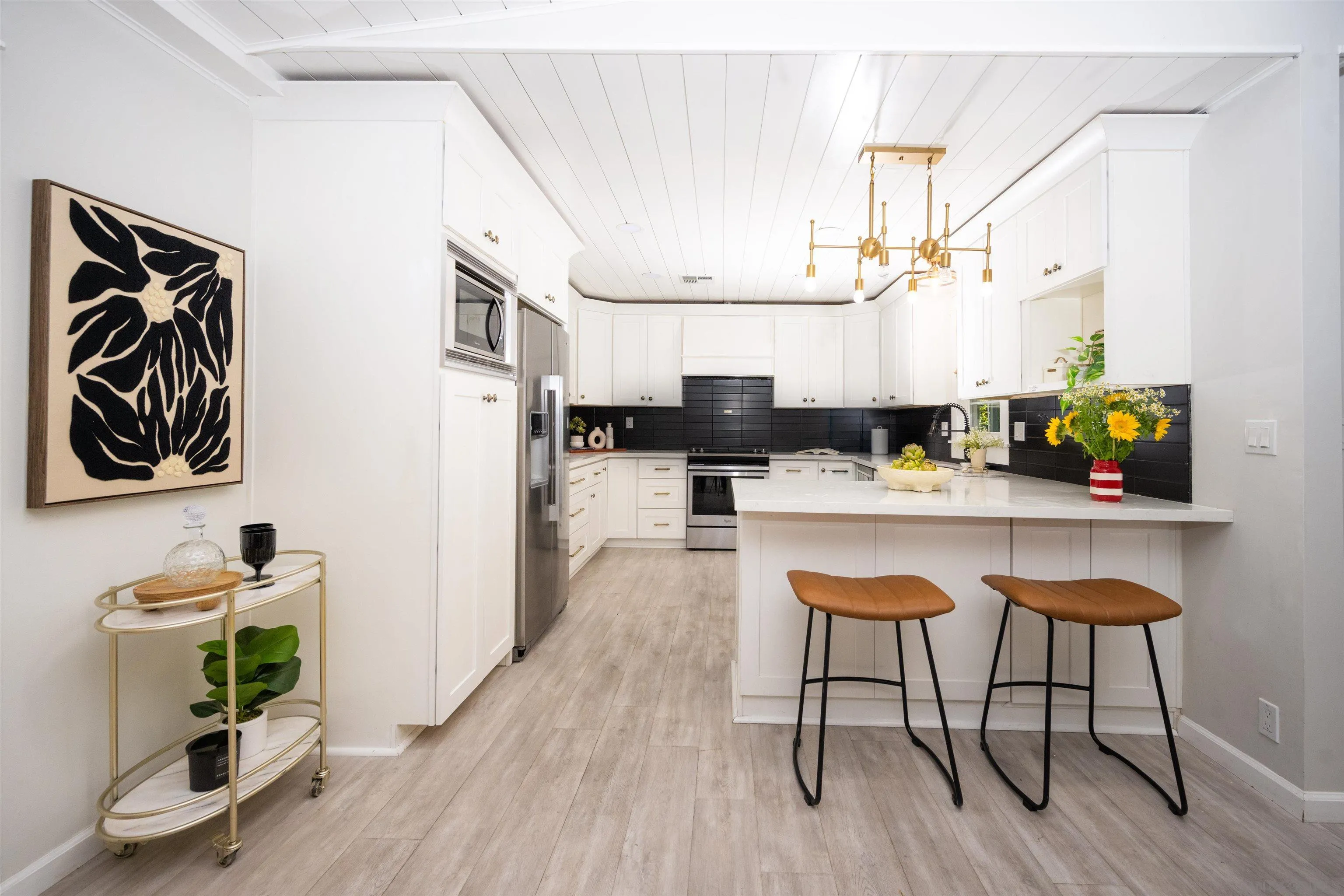 https://cdn.realtyfeed.com/cdn/127/260011968/a3d4ea0e16d6851177ca3320f1e152cf.webp