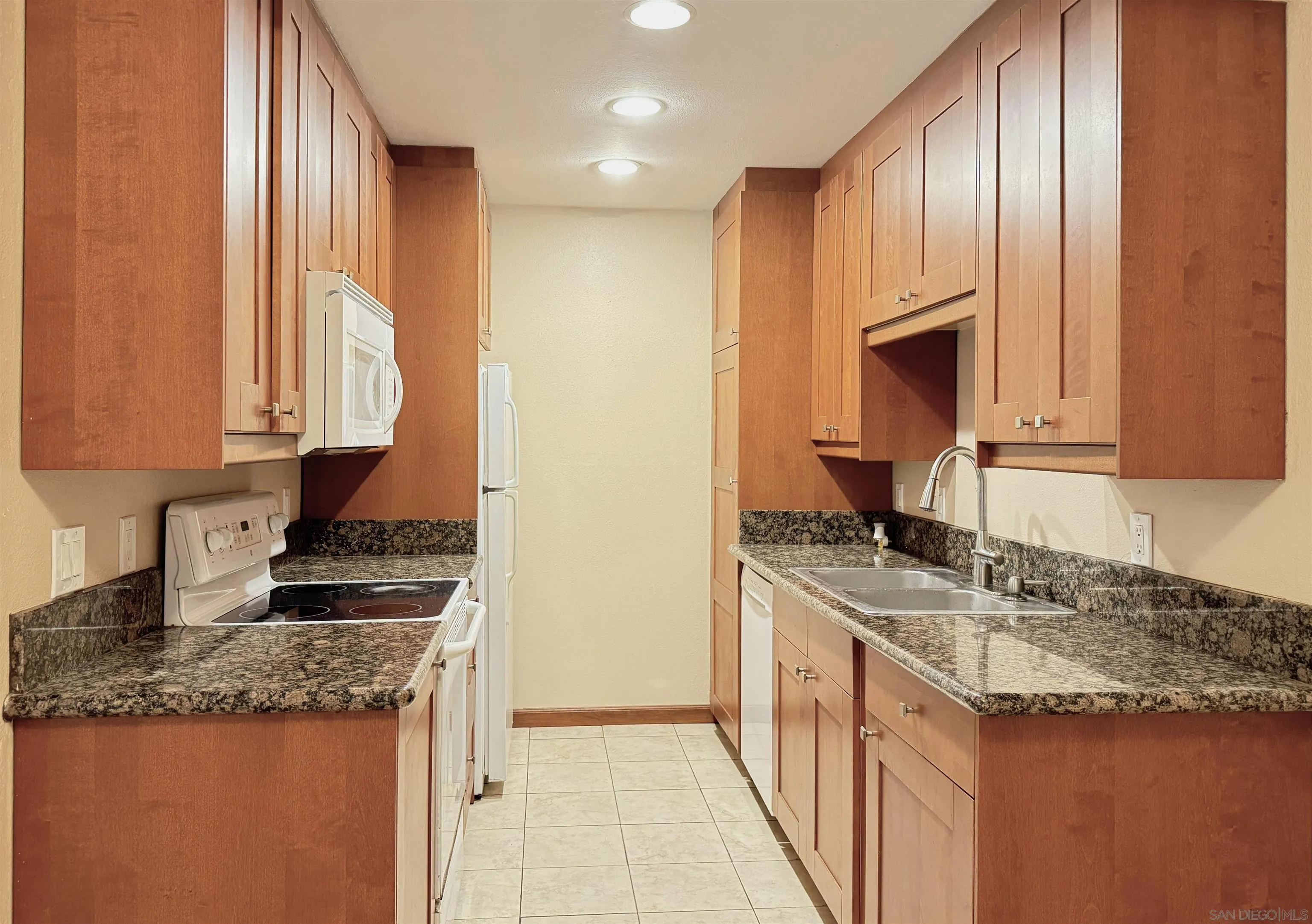 https://cdn.realtyfeed.com/cdn/127/260011973/8e0e363b17e0c6f491af121e85bbb97b.webp
