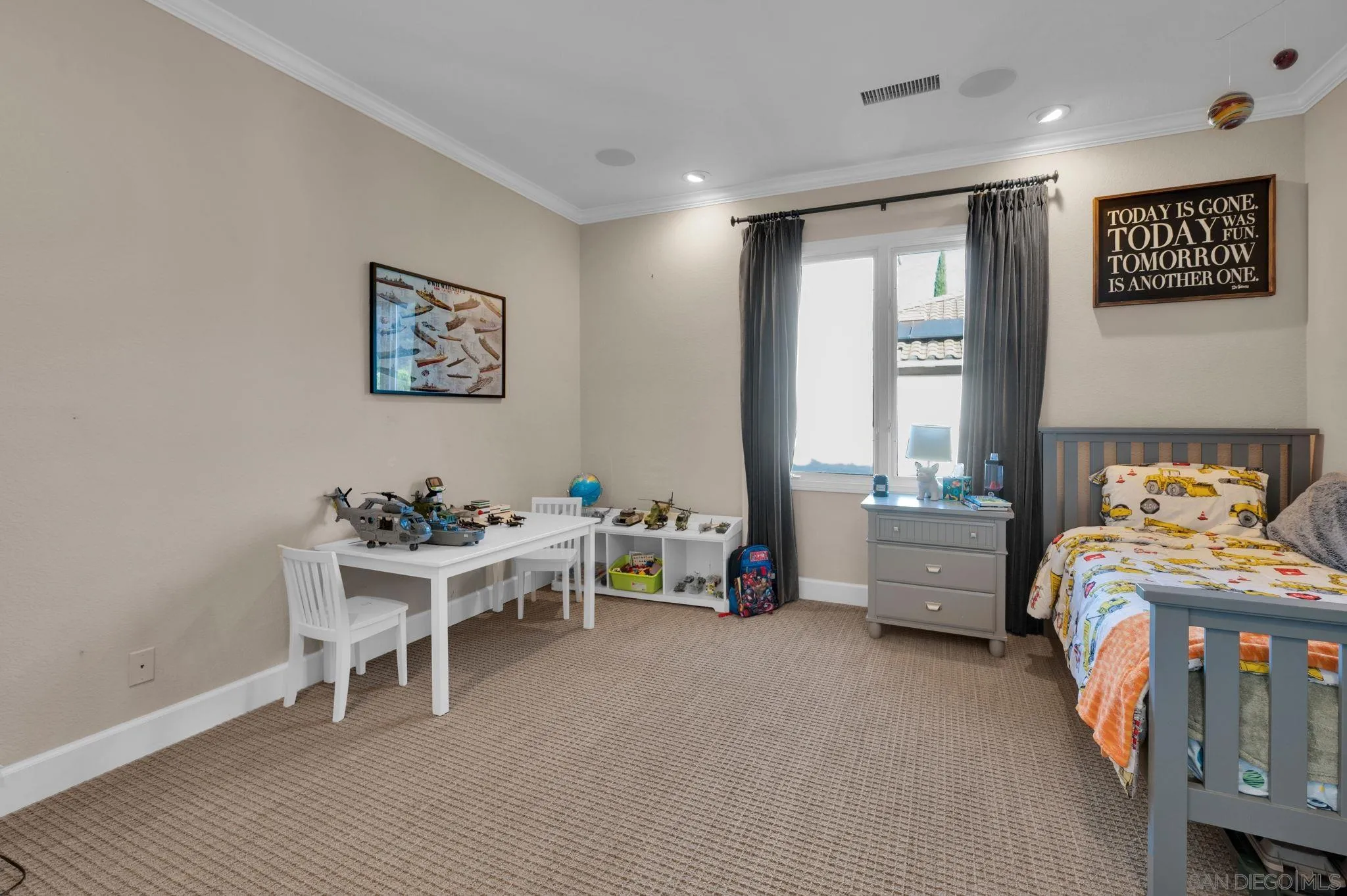 https://cdn.realtyfeed.com/cdn/127/260011984/1425fe3bcacc9ca3321f40cf38076e7f.webp