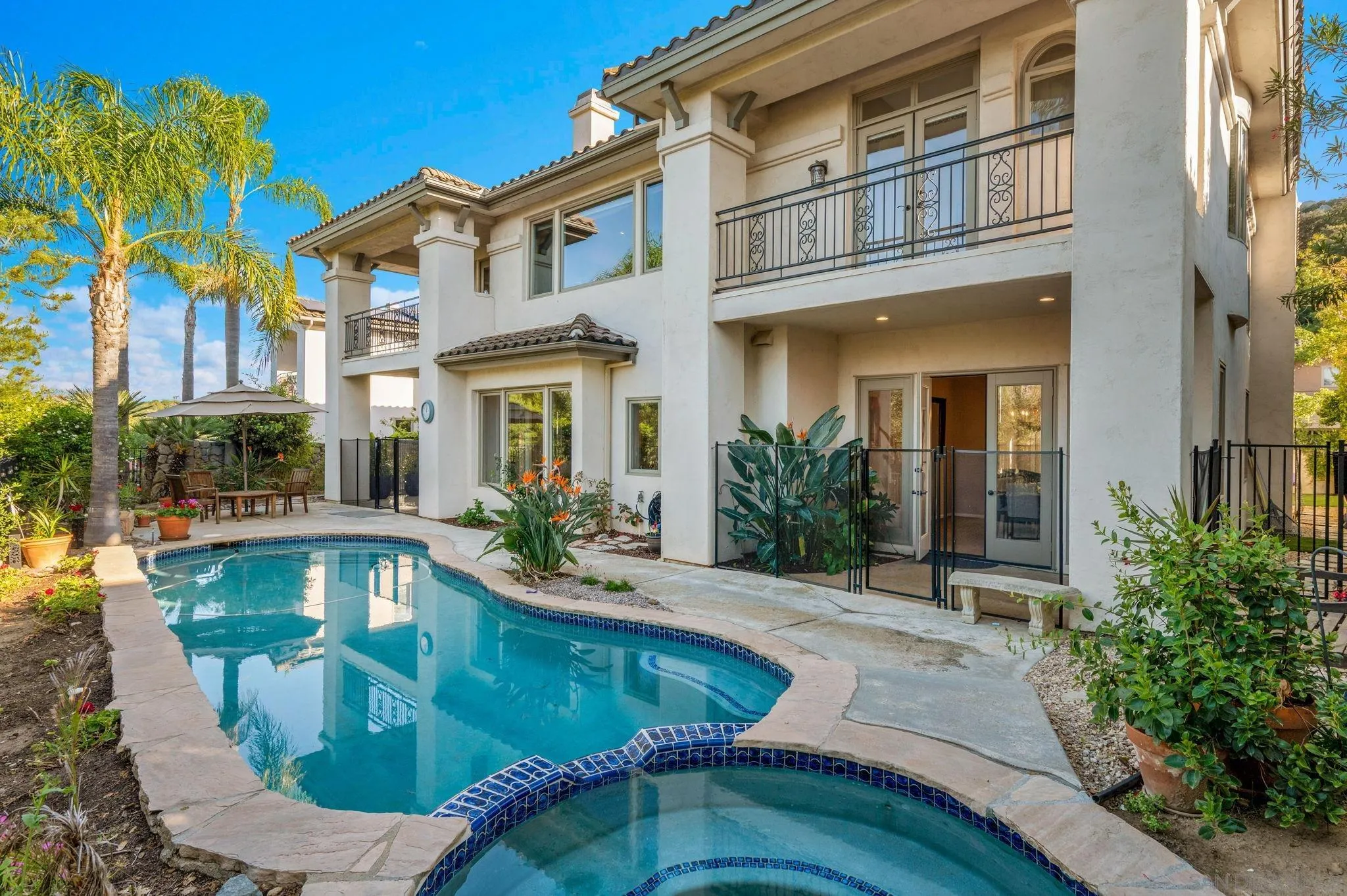 https://cdn.realtyfeed.com/cdn/127/260011984/14593bb8d4ced8b1f55fb6a02723267d.webp