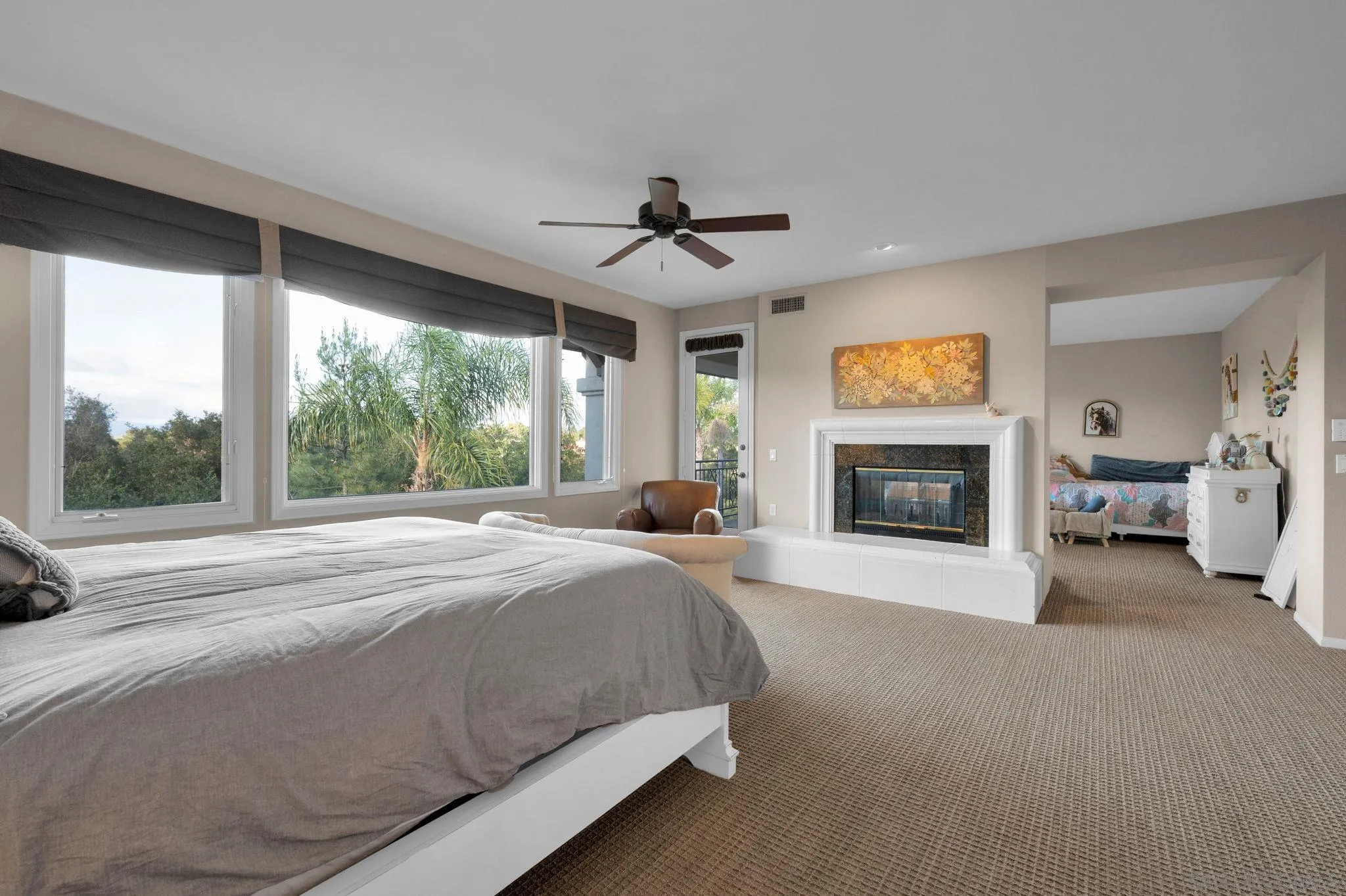 https://cdn.realtyfeed.com/cdn/127/260011984/38aee8b84bbb1972c91fe6165ce112d9.webp