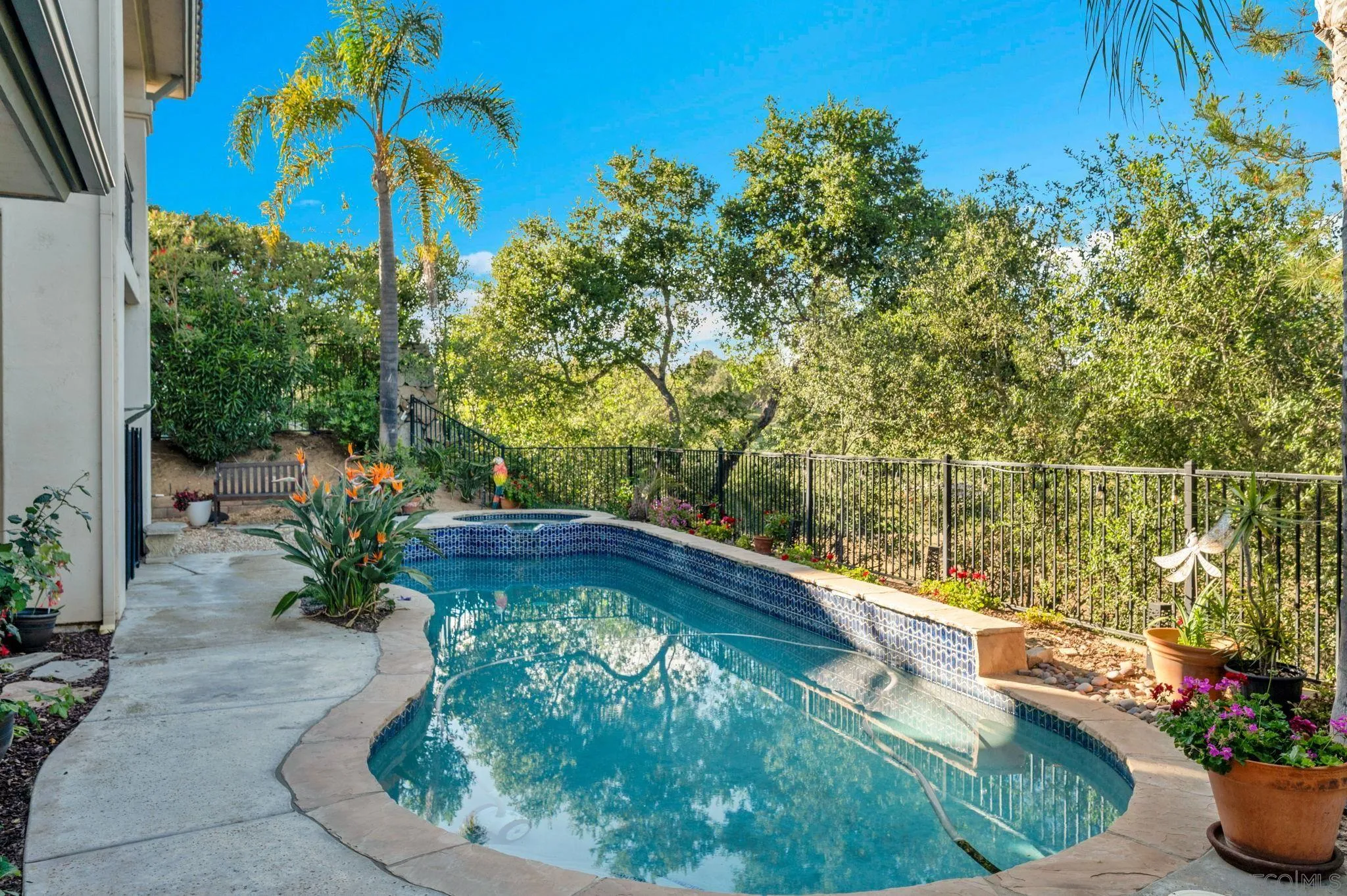 https://cdn.realtyfeed.com/cdn/127/260011984/7a96428205515092fca8211b12c0bfd4.webp