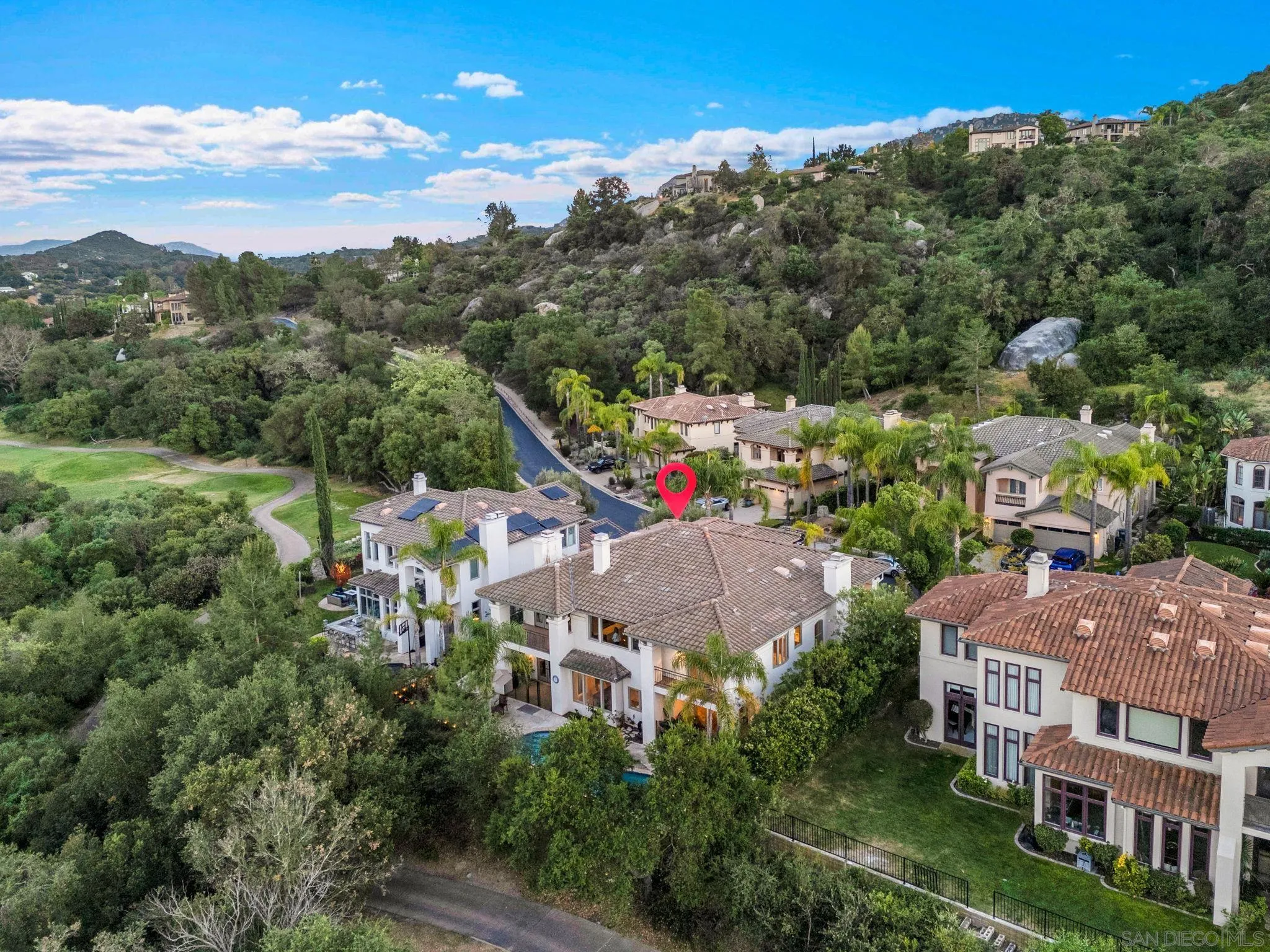 https://cdn.realtyfeed.com/cdn/127/260011984/8431c4edd2bee0baf07252a03f7908bd.webp