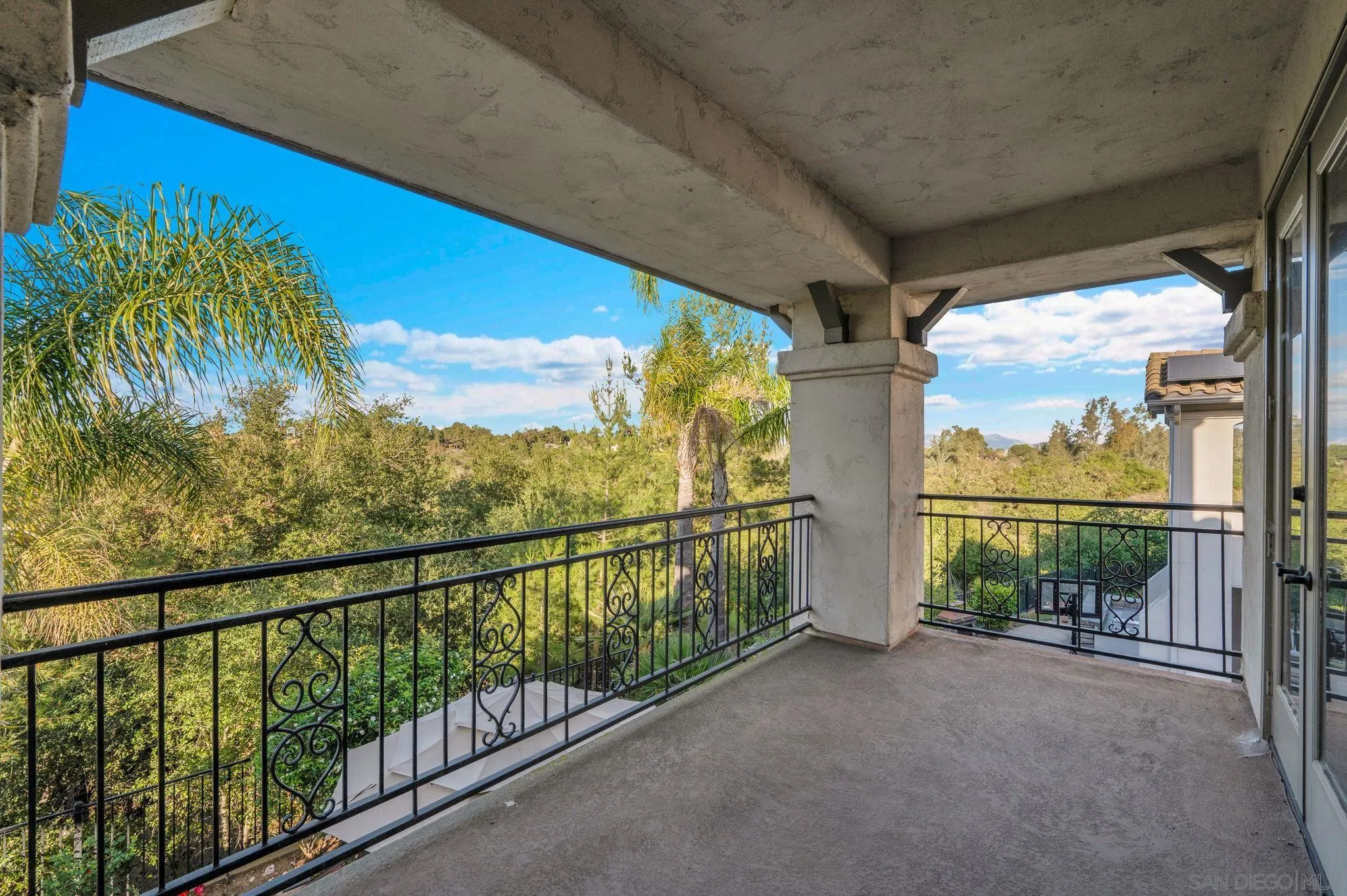 https://cdn.realtyfeed.com/cdn/127/260011984/85525fb857e961c18199a3e4b72030a2.webp