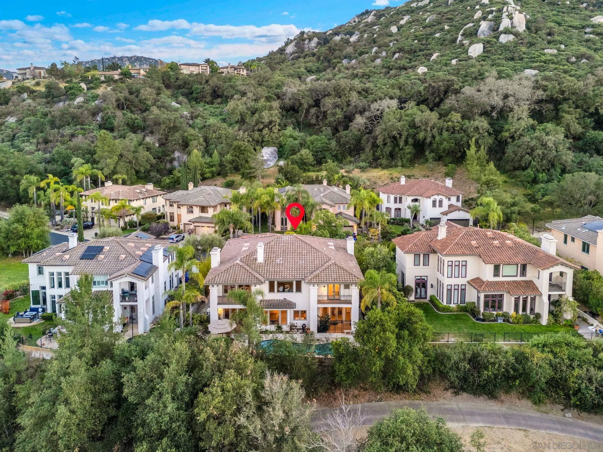 https://cdn.realtyfeed.com/cdn/127/260011984/94d8c5f06d4e38ac227fdb77c412945e.webp