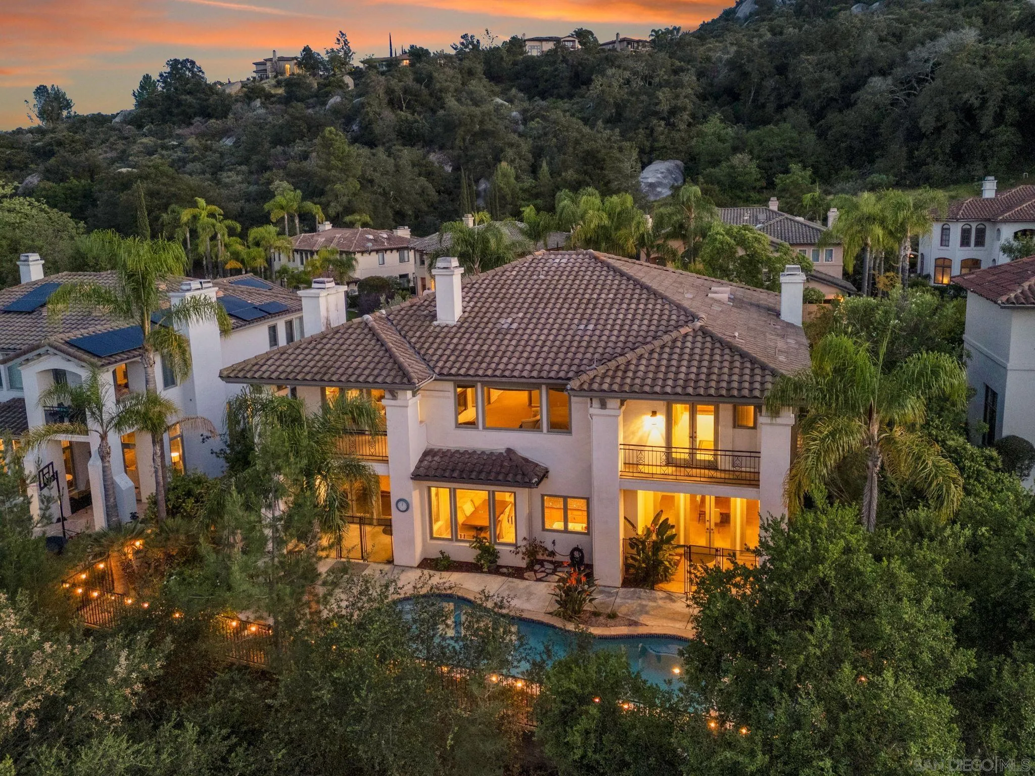 https://cdn.realtyfeed.com/cdn/127/260011984/e179af1a33e613a9b25b8ffa15715f9b.webp