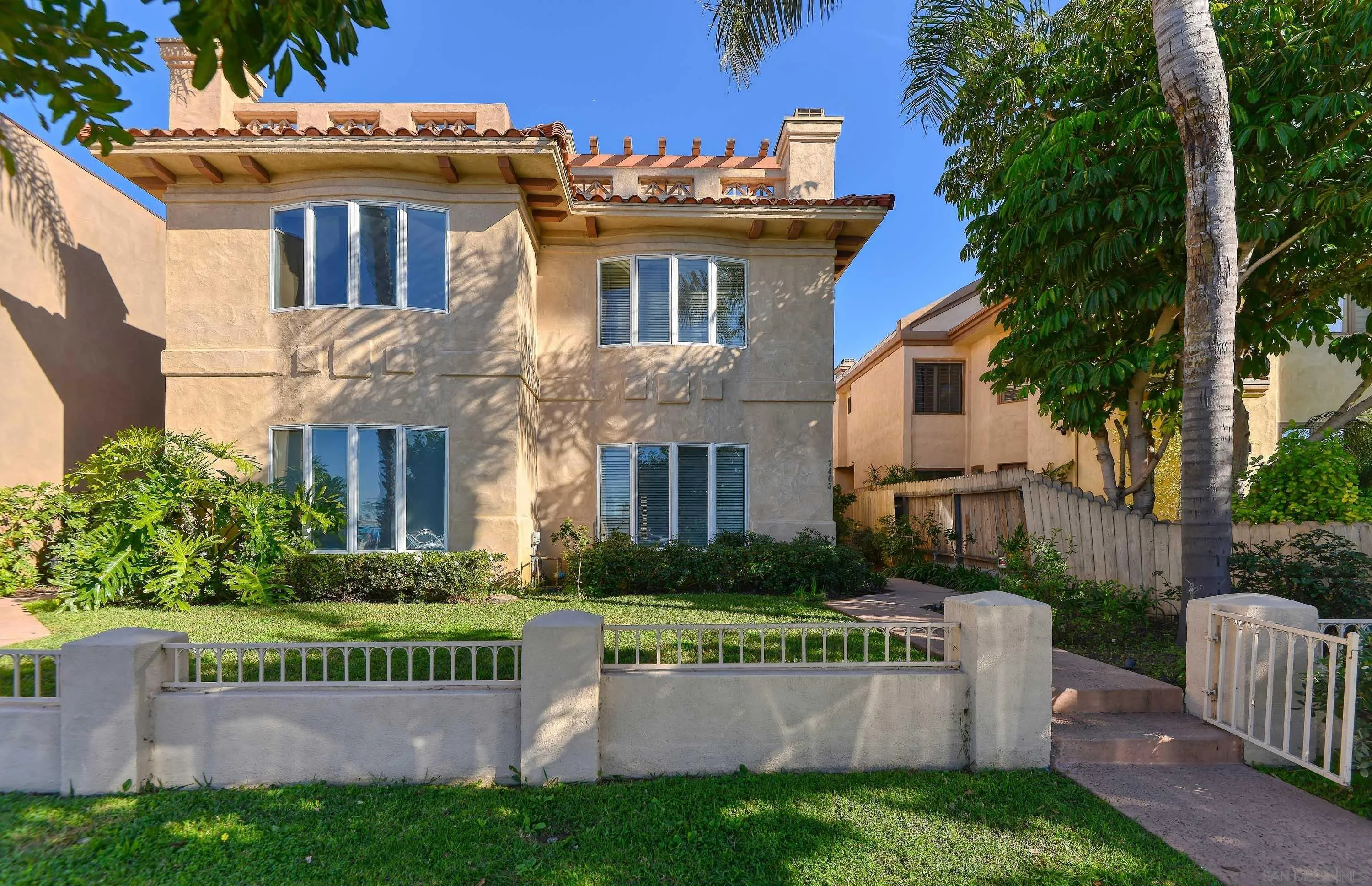 La Jolla, CA 92037