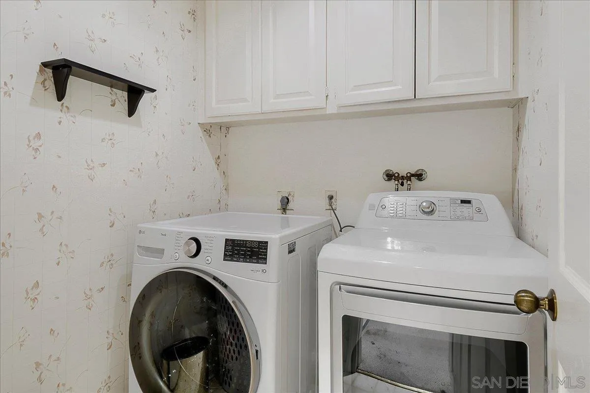 Photo #21: 260011991 Listing: Photo #21