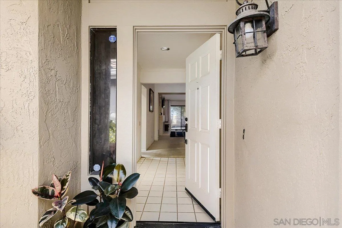Photo #5: 260011991 Listing: Photo #5