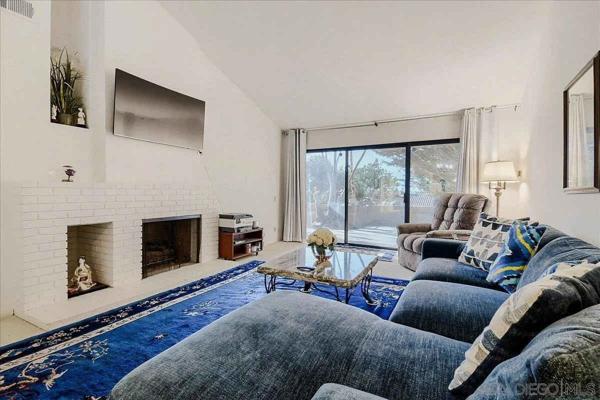 Photo #9: 260011991 Listing: Photo #9