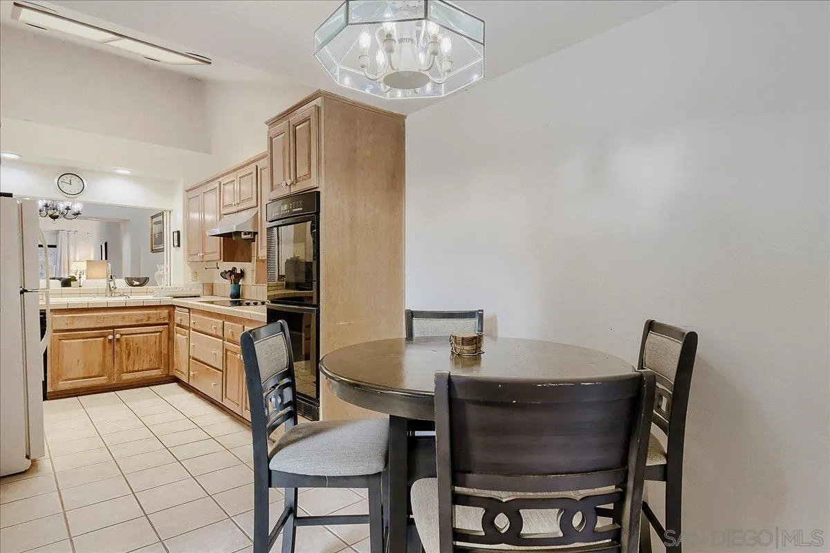 Photo #17: 260011991 Listing: Photo #17