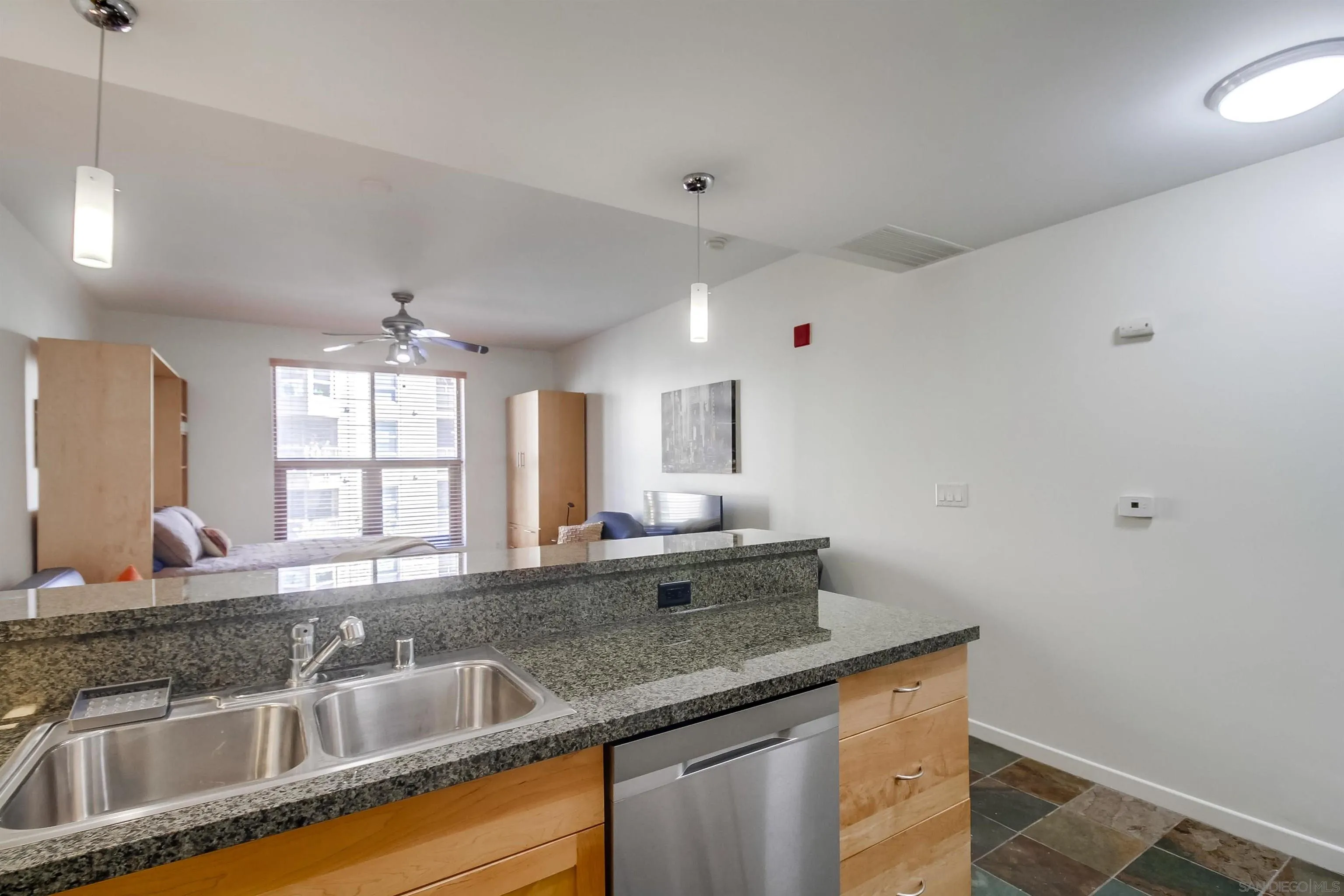 Photo #14: 260011992 Listing: Photo #14