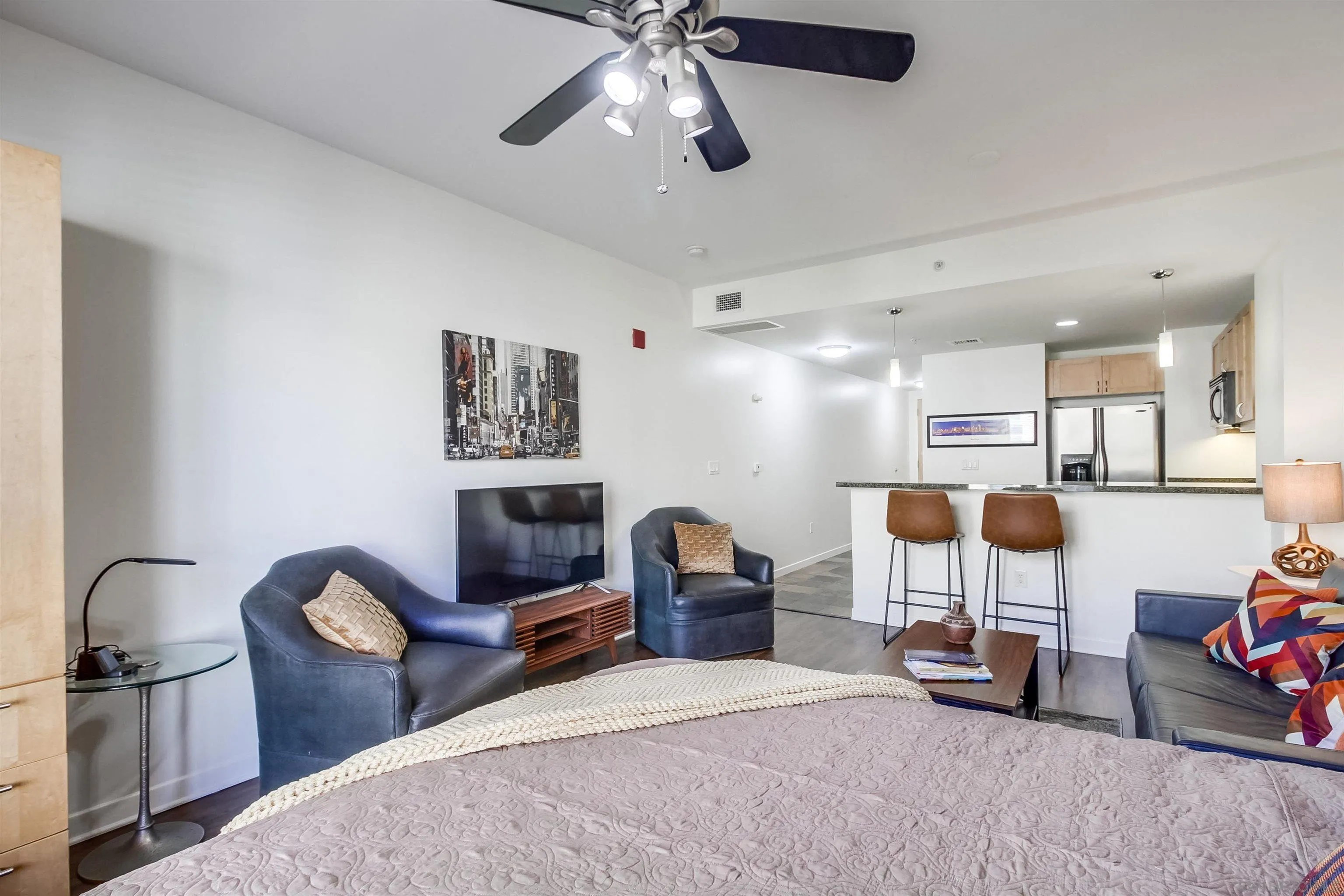 Photo #8: 260011992 Listing: Photo #8