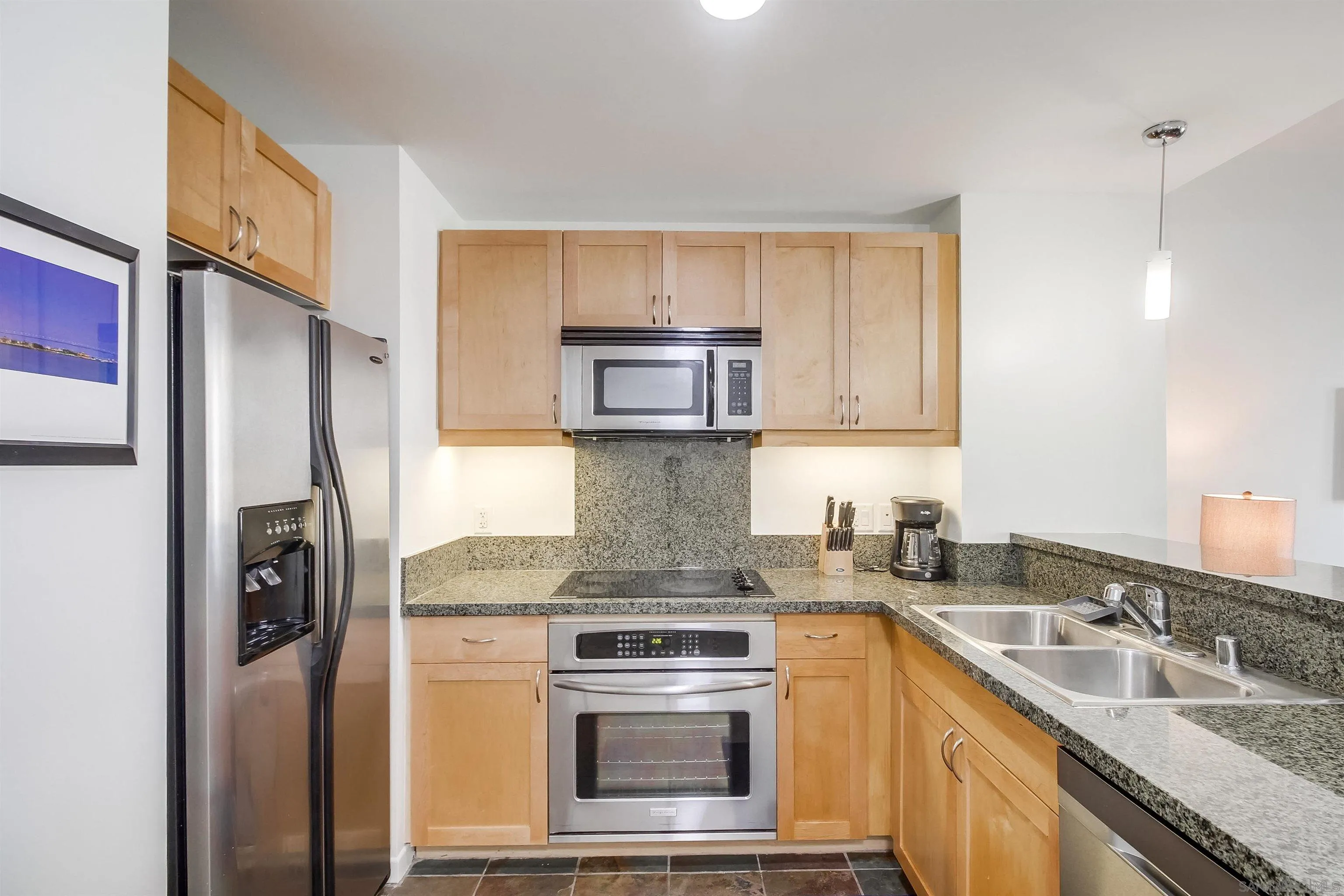 Photo #12: 260011992 Listing: Photo #12