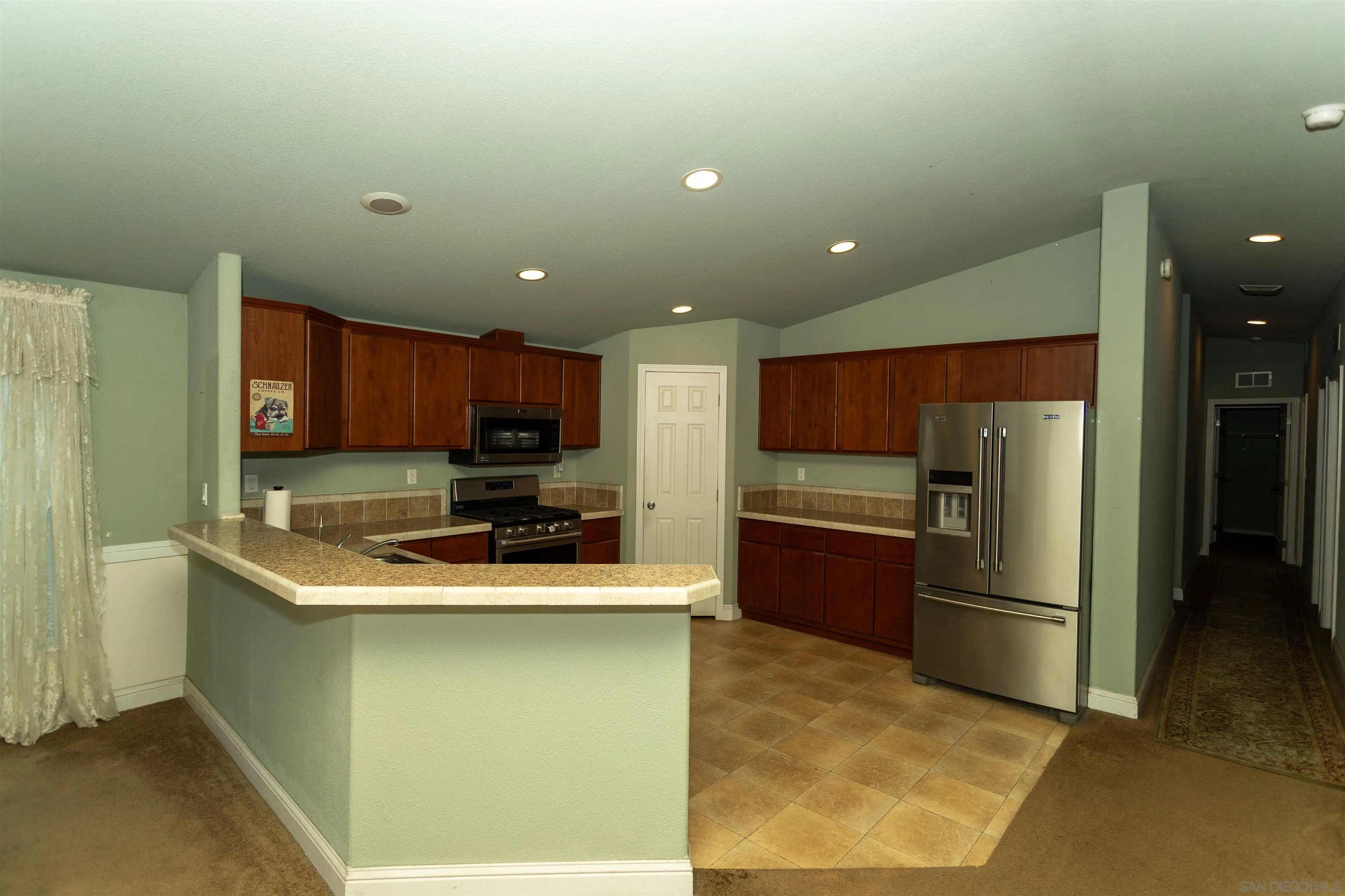 https://cdn.realtyfeed.com/cdn/127/260012014/43b1c3e34ee2a0d028adabd847698206.webp