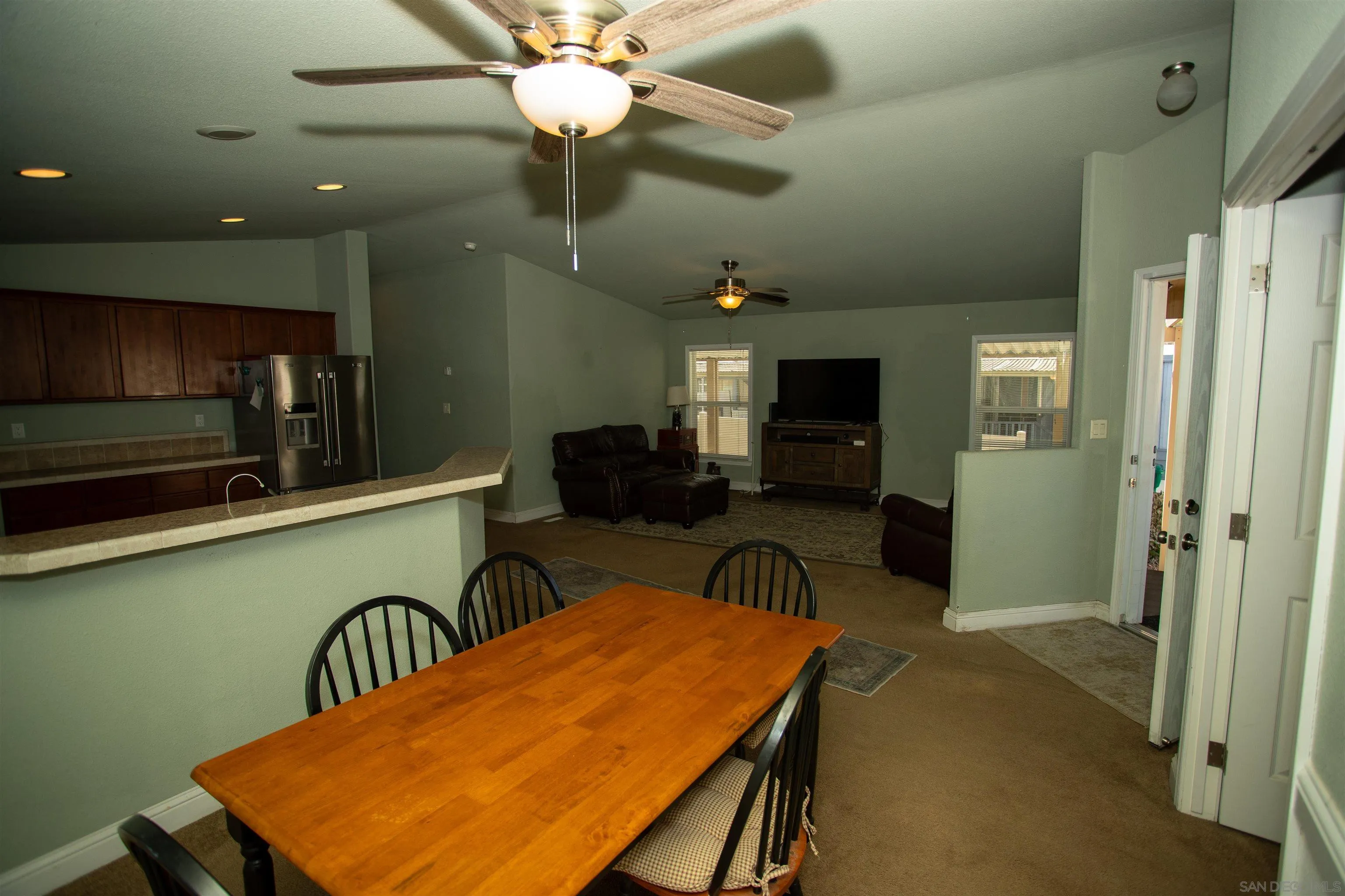 https://cdn.realtyfeed.com/cdn/127/260012014/5296eb634fe3ada7cc9e66c9049e7084.webp