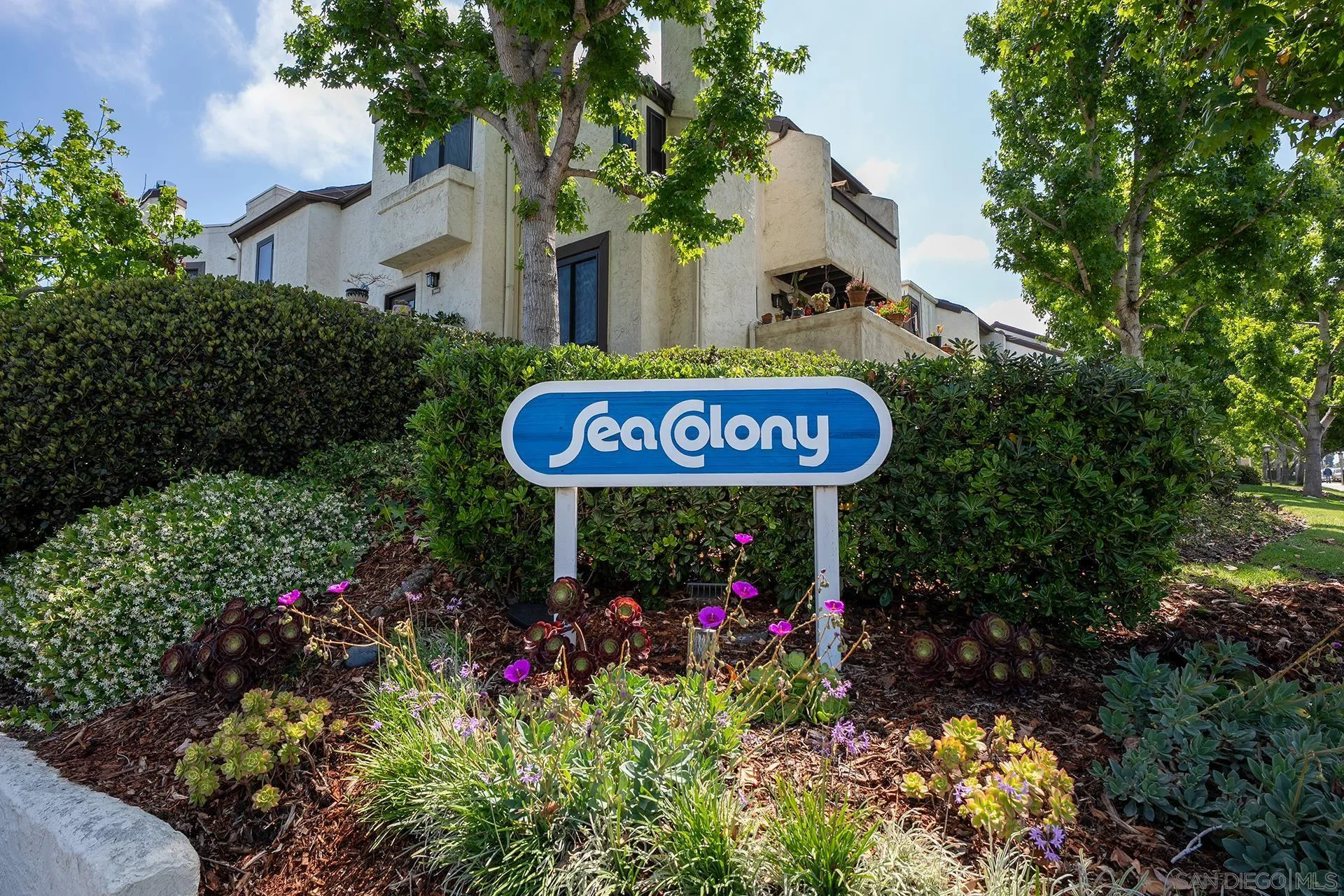 https://cdn.realtyfeed.com/cdn/127/260012022/2d89947f35cc529eb8ca2e458b56a327.webp