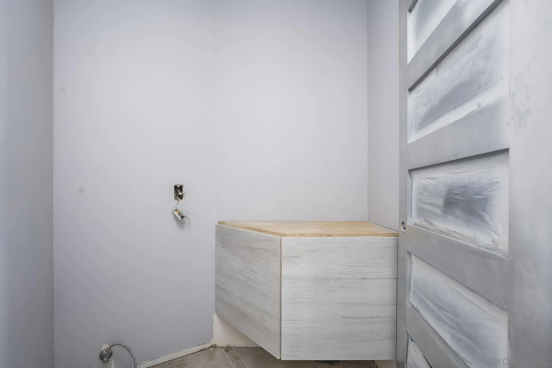 https://cdn.realtyfeed.com/cdn/127/260012022/92e00acd7050e72b6afaa51854467d5a.webp