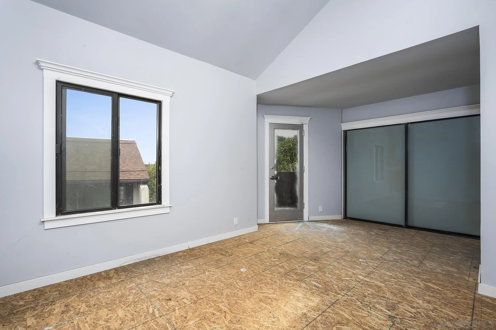 https://cdn.realtyfeed.com/cdn/127/260012022/c29c5bd2cf7811b28b9148532fe4c9d2.webp